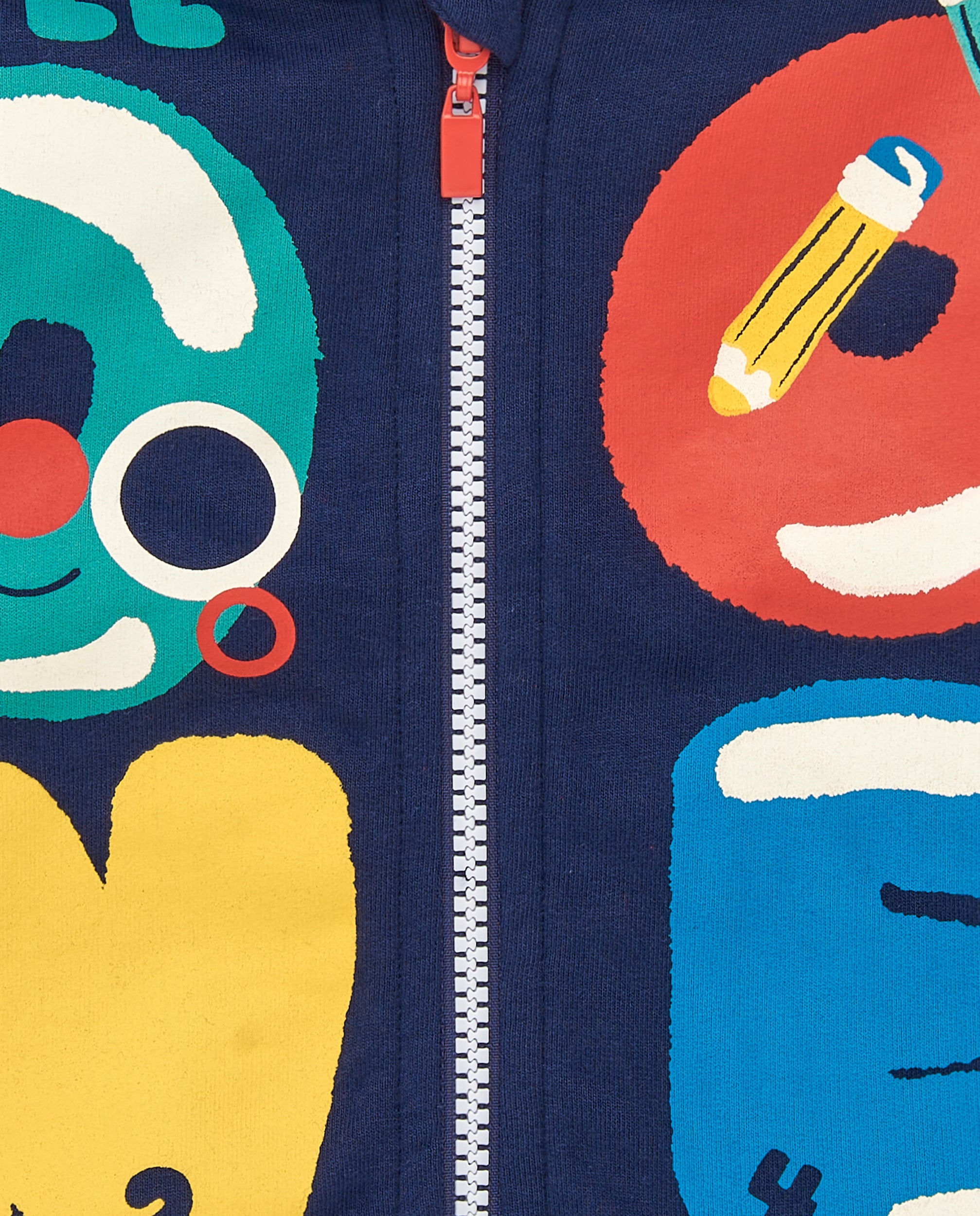 Sudadera con capucha niño en azul y rojo con estampado