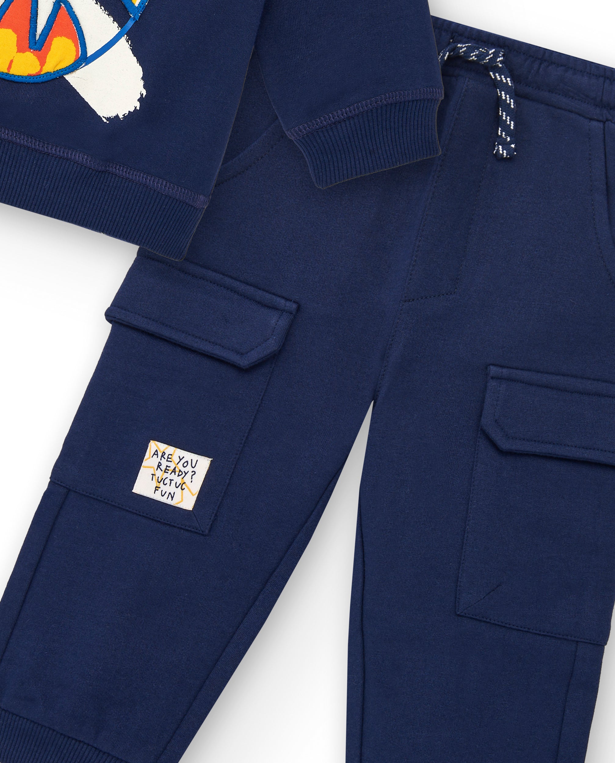 Conjunto sudadera y pantalón felpa cargo niño en azul marino
