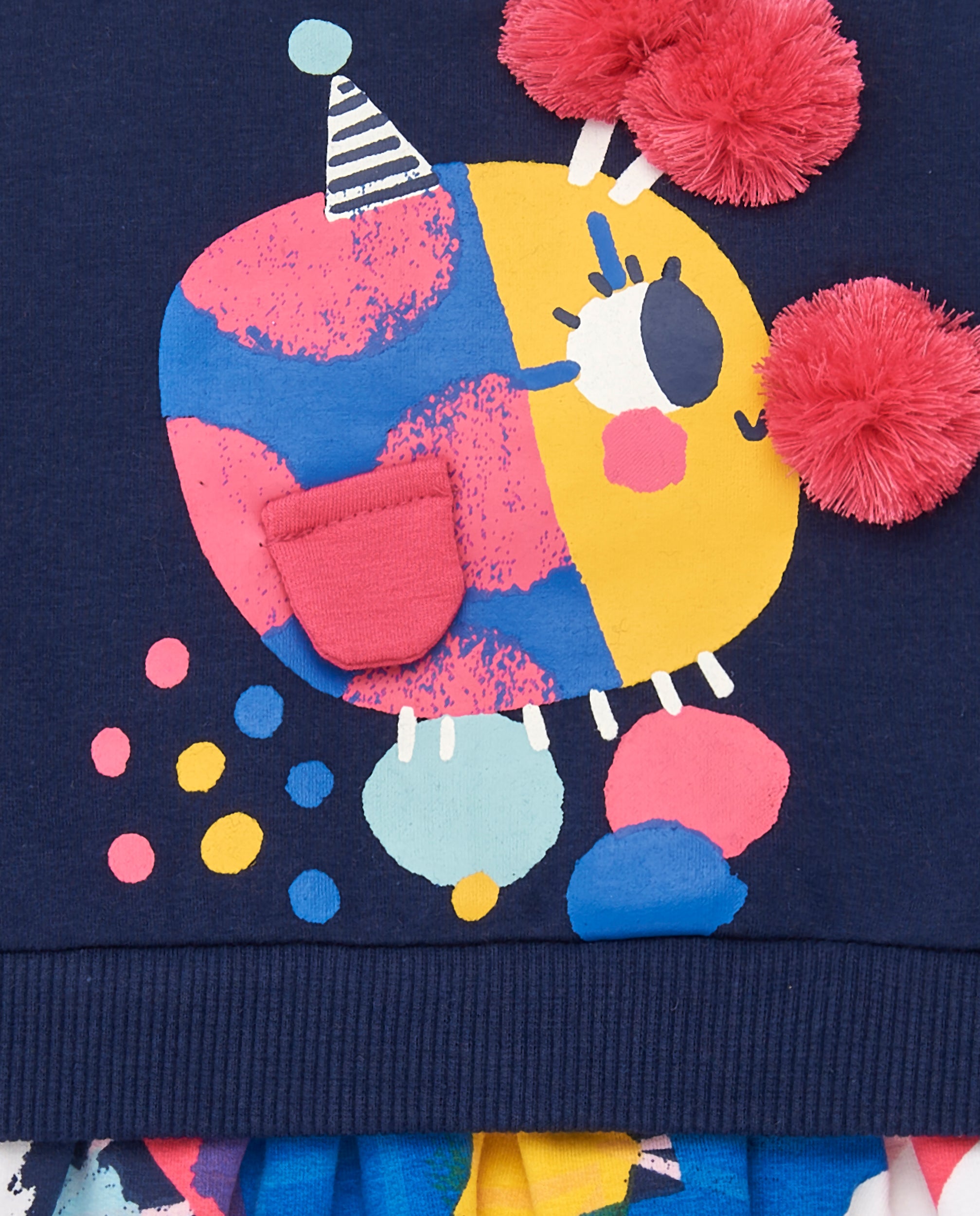 Vestido felpa niña en azul marino con estampado multicolor