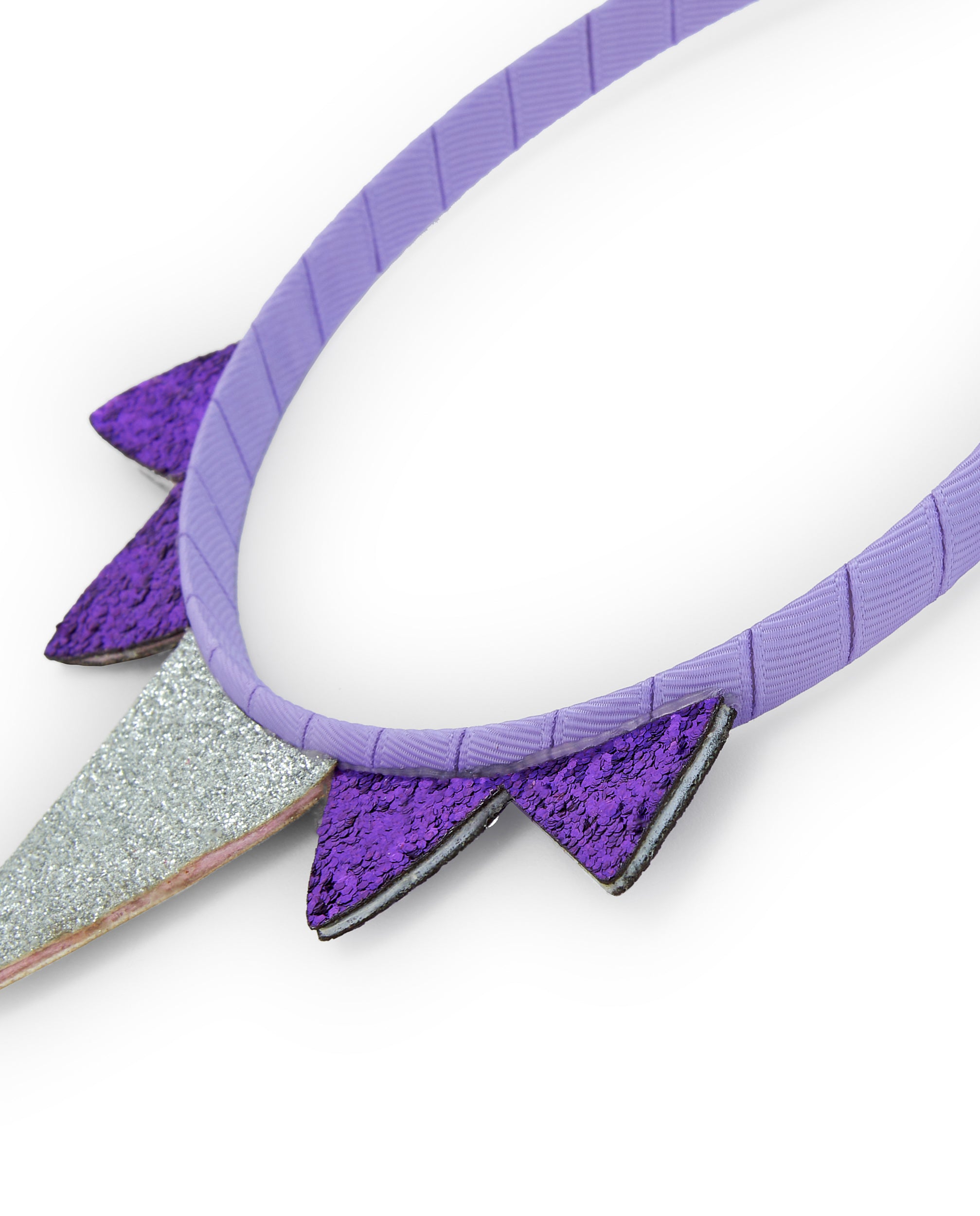 Diadema lila con detalles de triángulos brillantes para niña