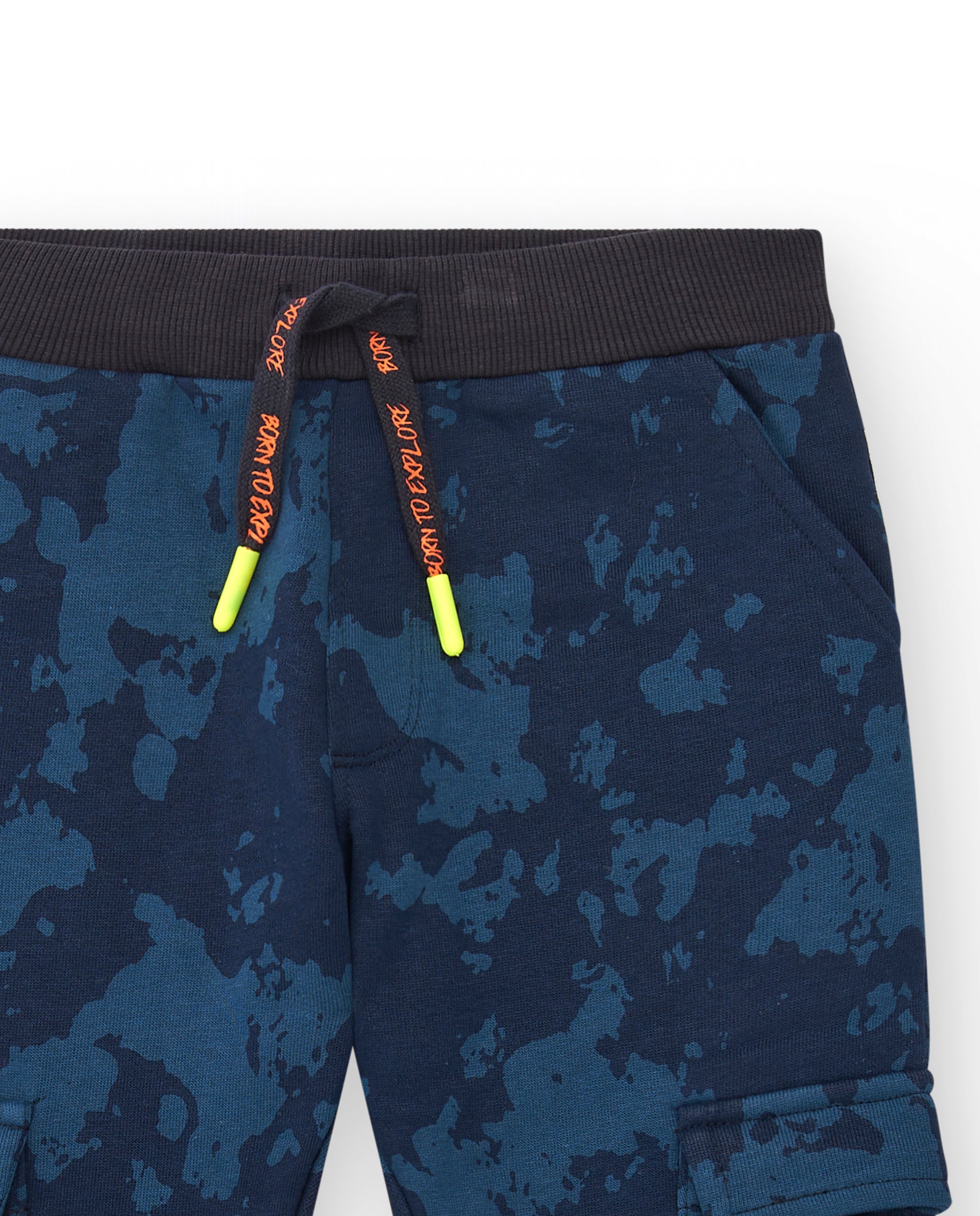 Pantalones cargo con estampado camuflaje azul para niño