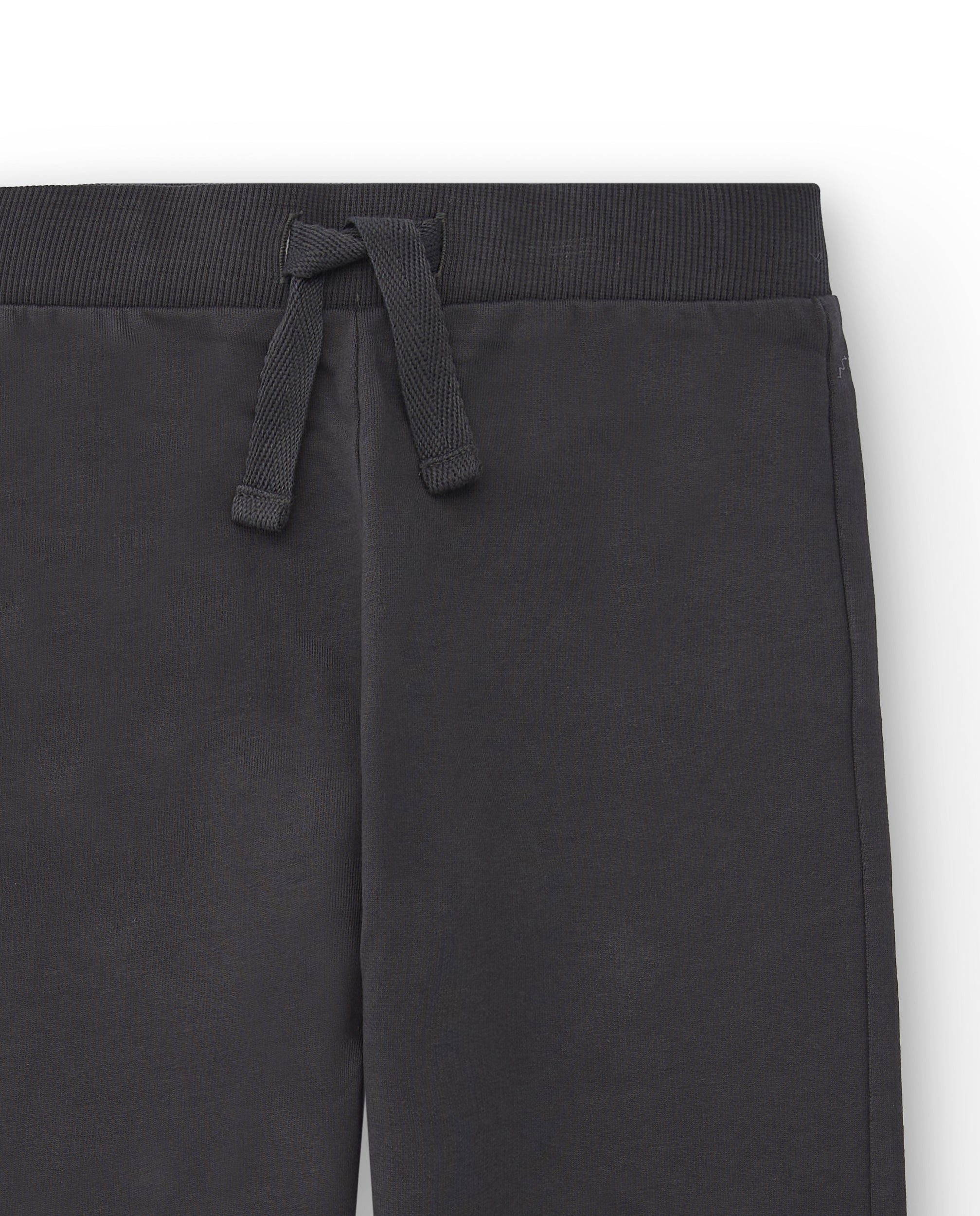 Pantalón jogger niño en color negro con cintura ajustable