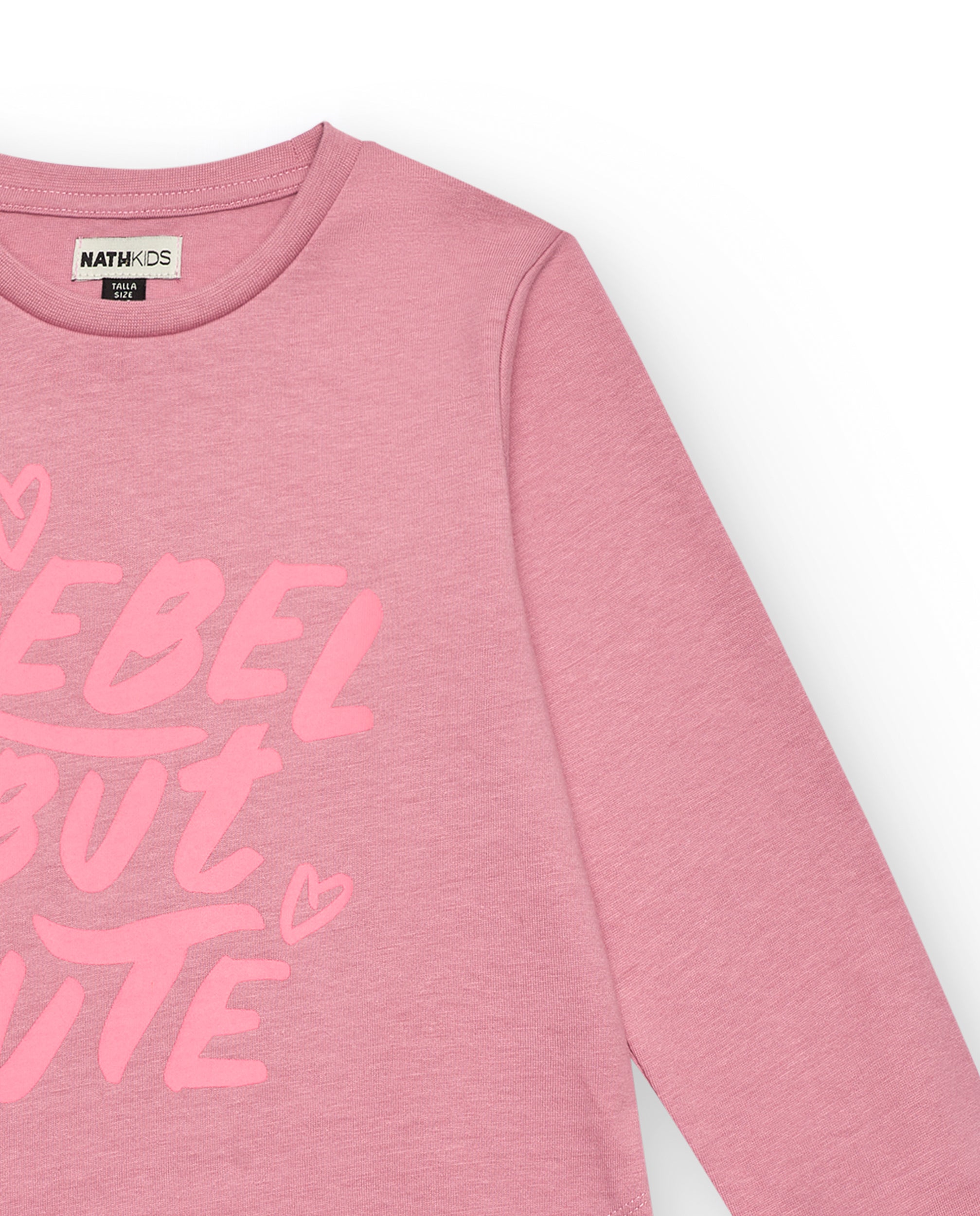 Camiseta rosa de manga larga con mensaje "Rebel But Cute"