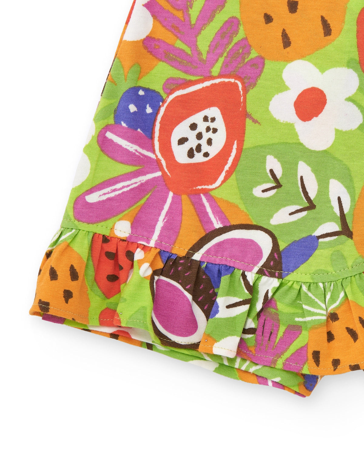 Pantalón corto verde para niña con estampado frutal y volantes