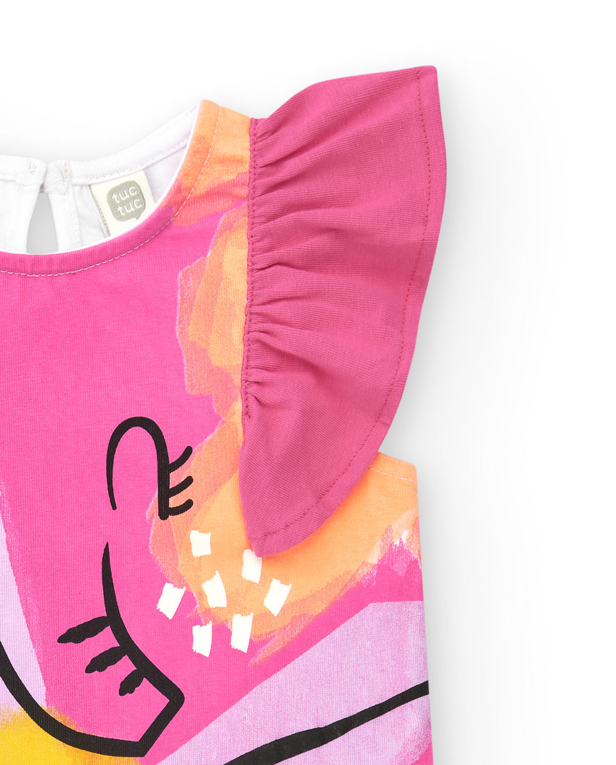 Camiseta para niña en blanco con volantes fucsia en los hombros
