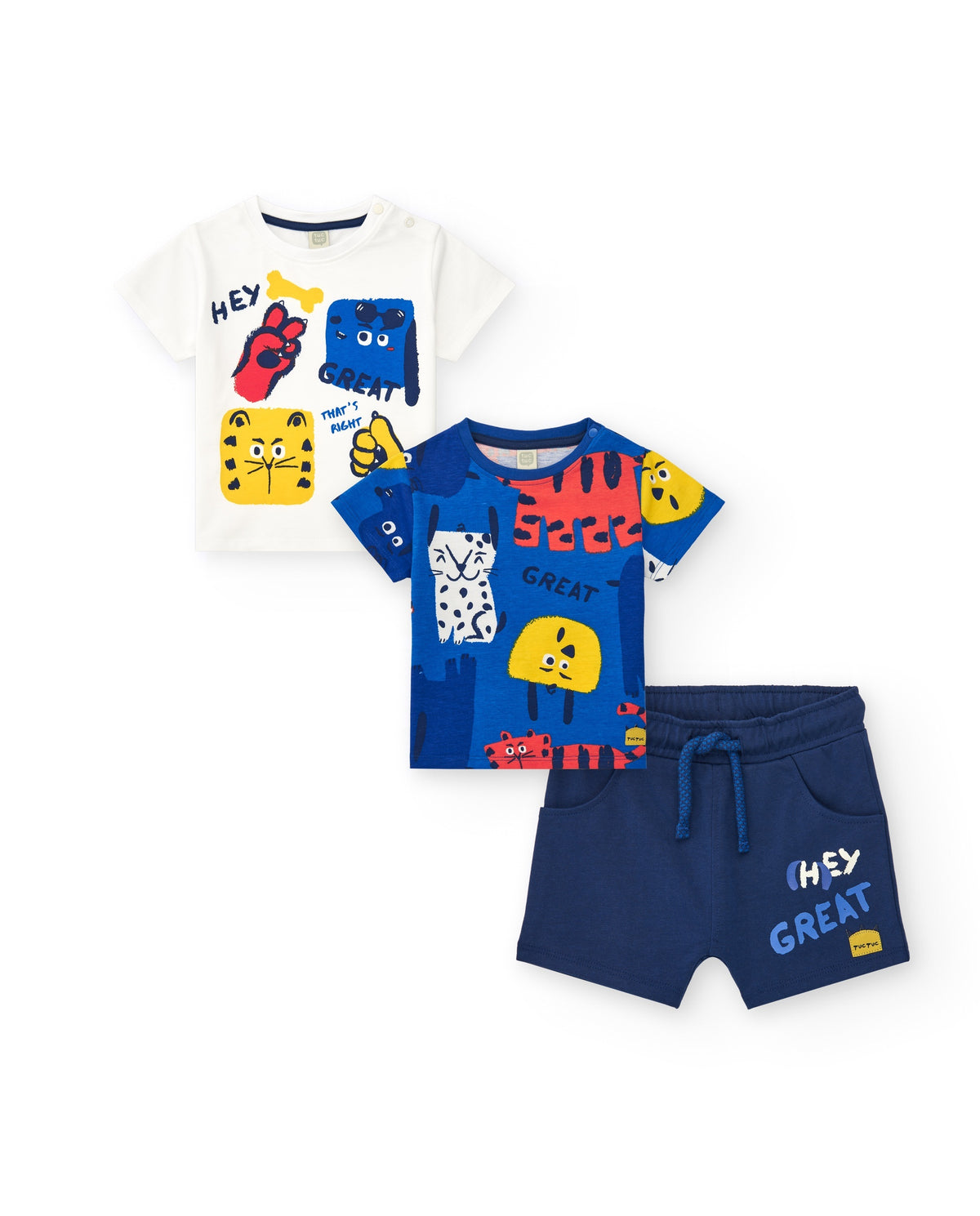 Conjunto para niño con dos camisetas y pantalón corto azul