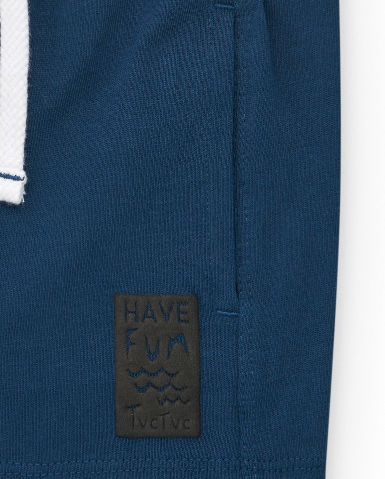 Bermuda para niño en azul con cintura ajustable y estampado