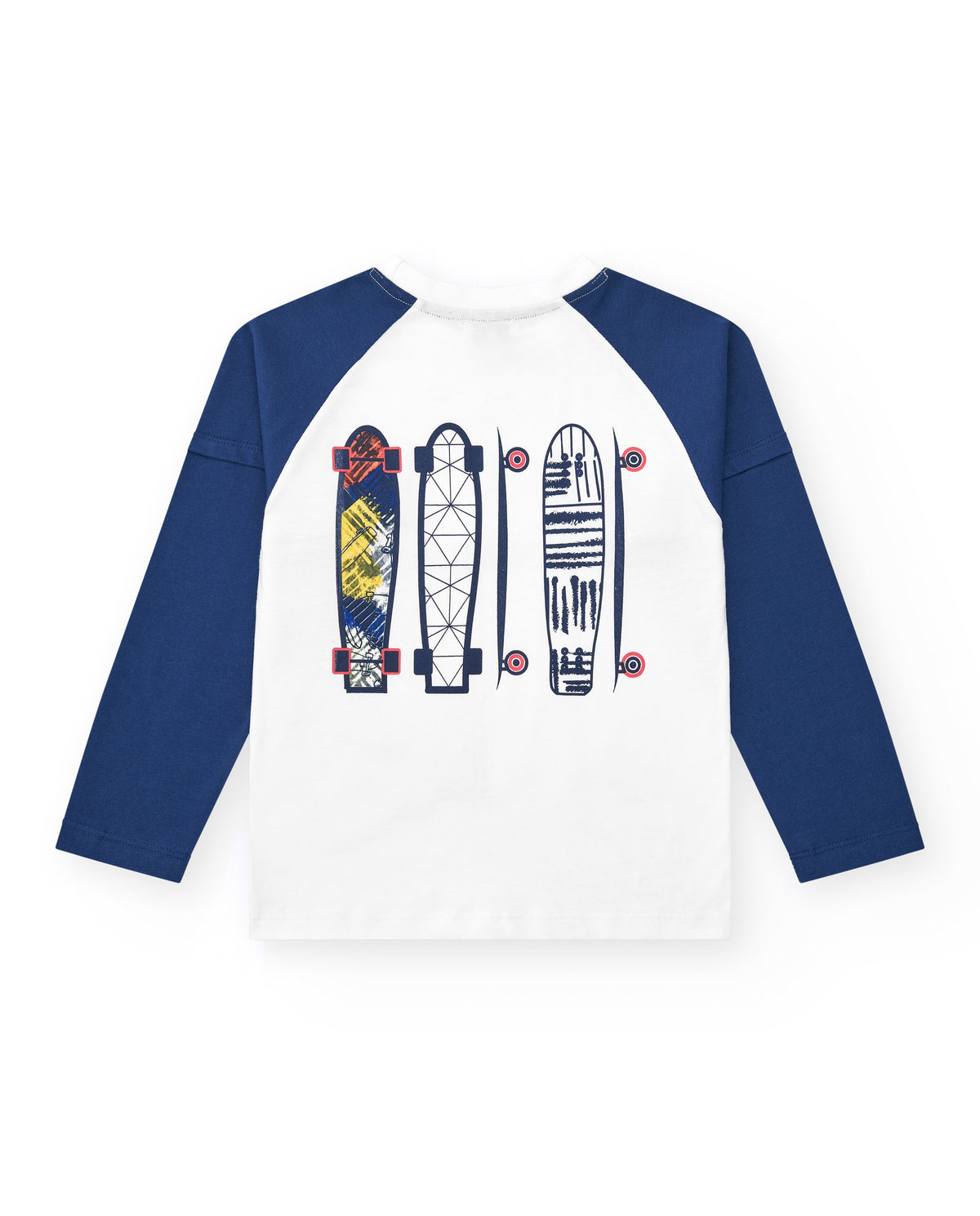 Camiseta de manga larga para niño color blanco con bolsillo en