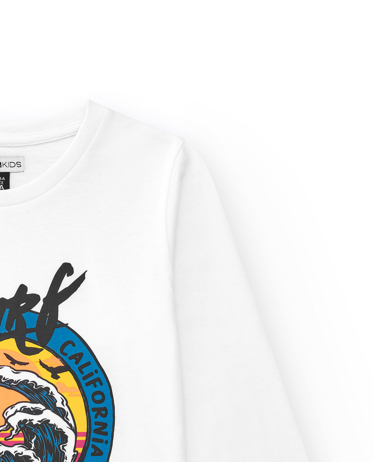 Camiseta para niño en blanco con estampado tropical