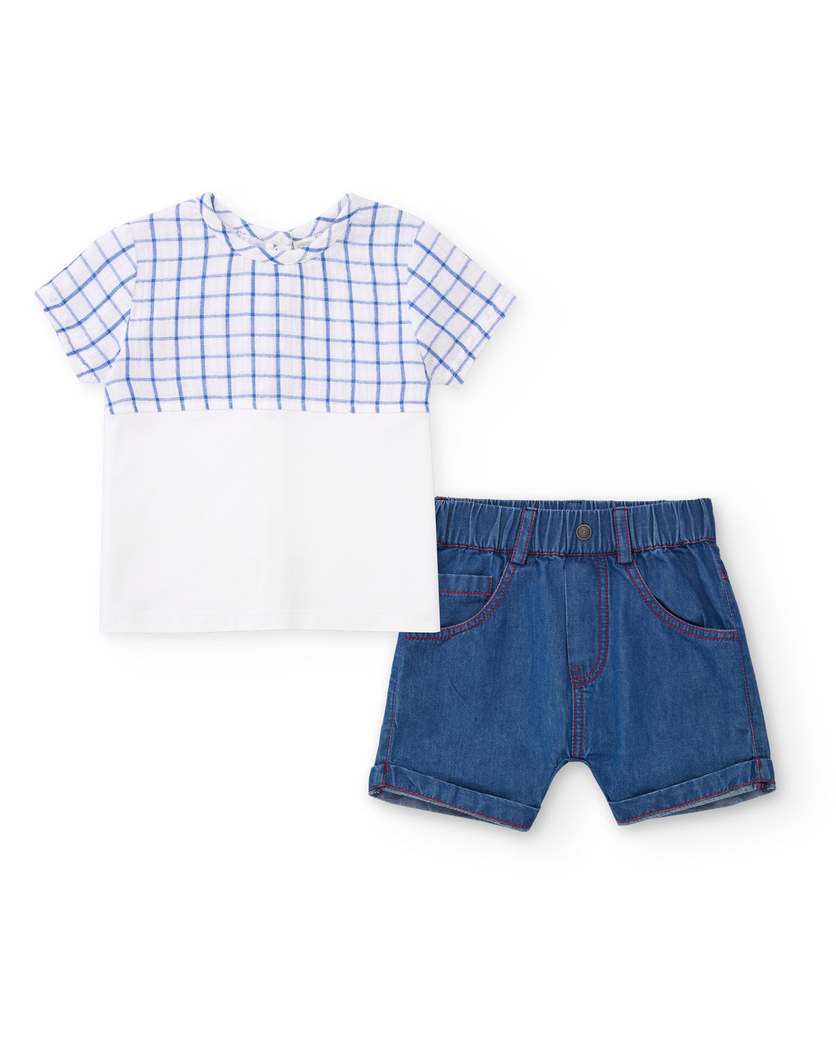 Conjunto de niño en blanco y azul con camiseta a cuadros y short vaquero