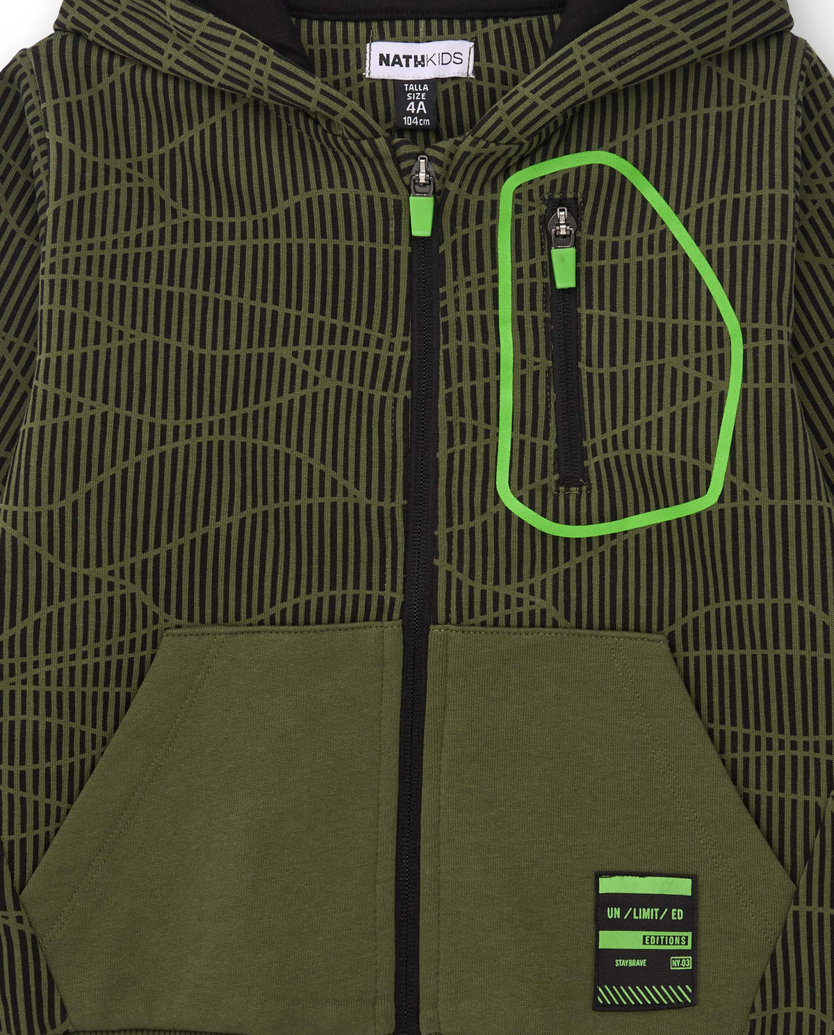 Sudadera con capucha para niño en verde con estampado gráfico y