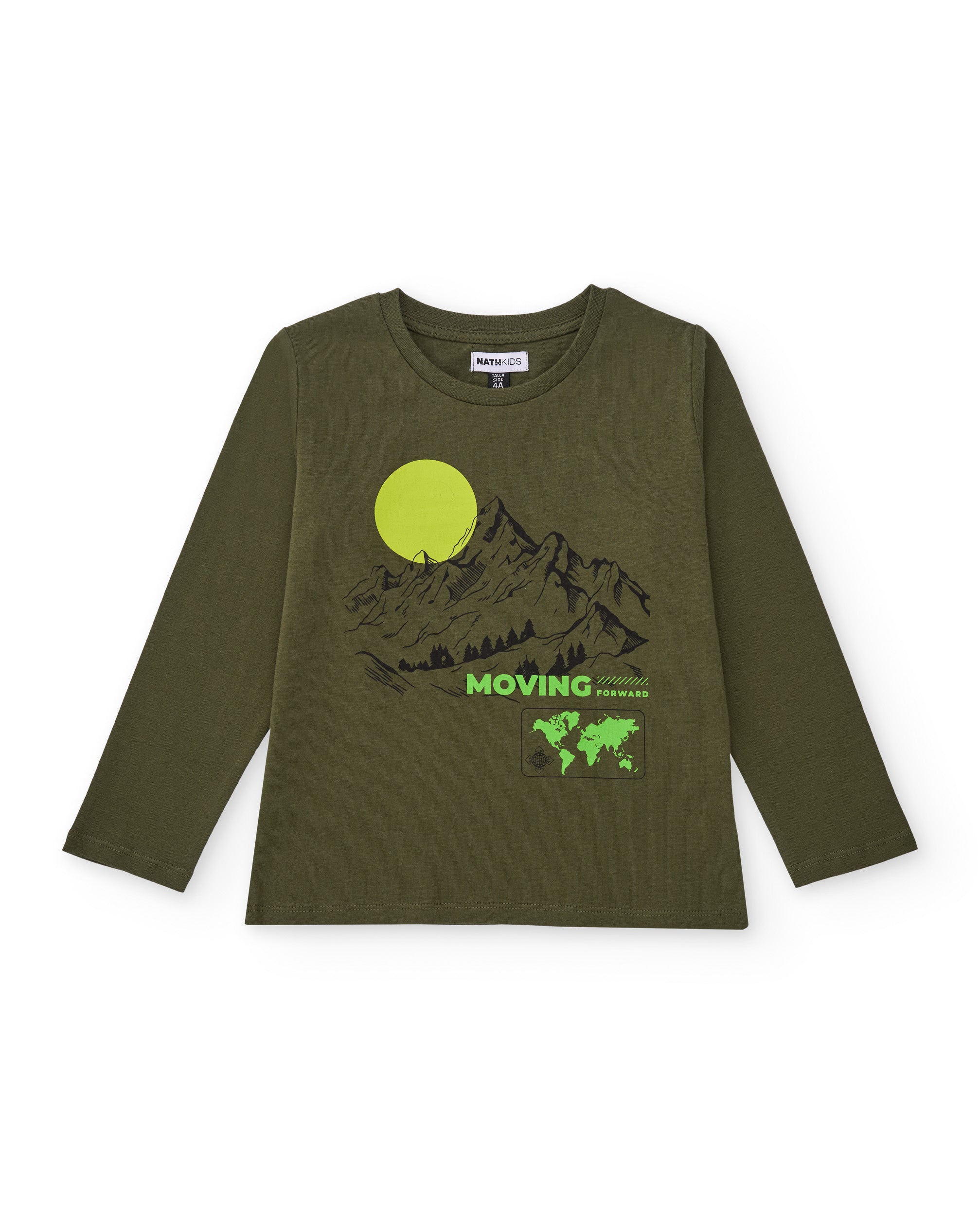 Camiseta verde para niño con estampado de montaña y mapa