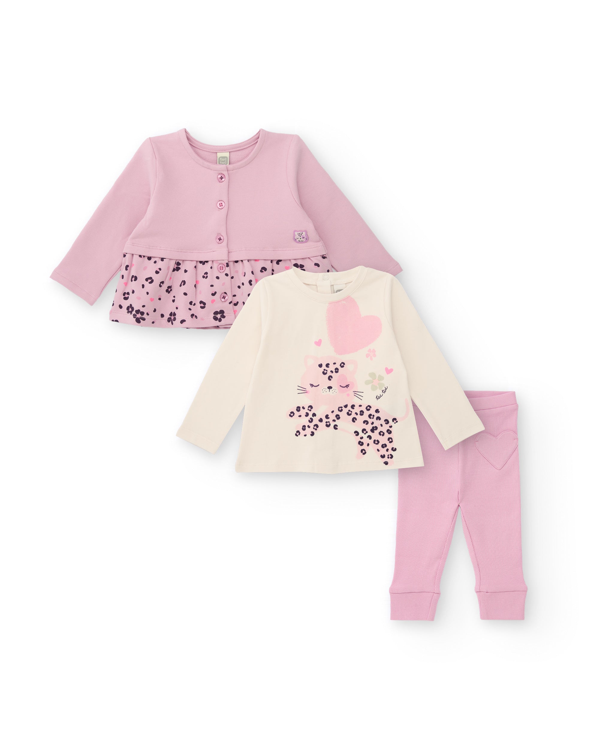 Conjunto para recién nacido en tonos rosa con estampado de