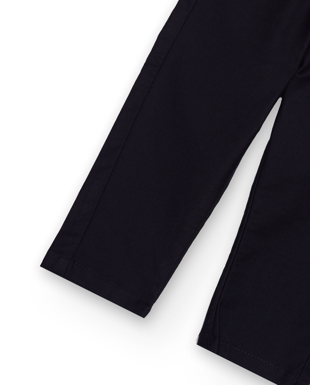 Pantalón de sarga para niño en azul marino con bolsillo trasero