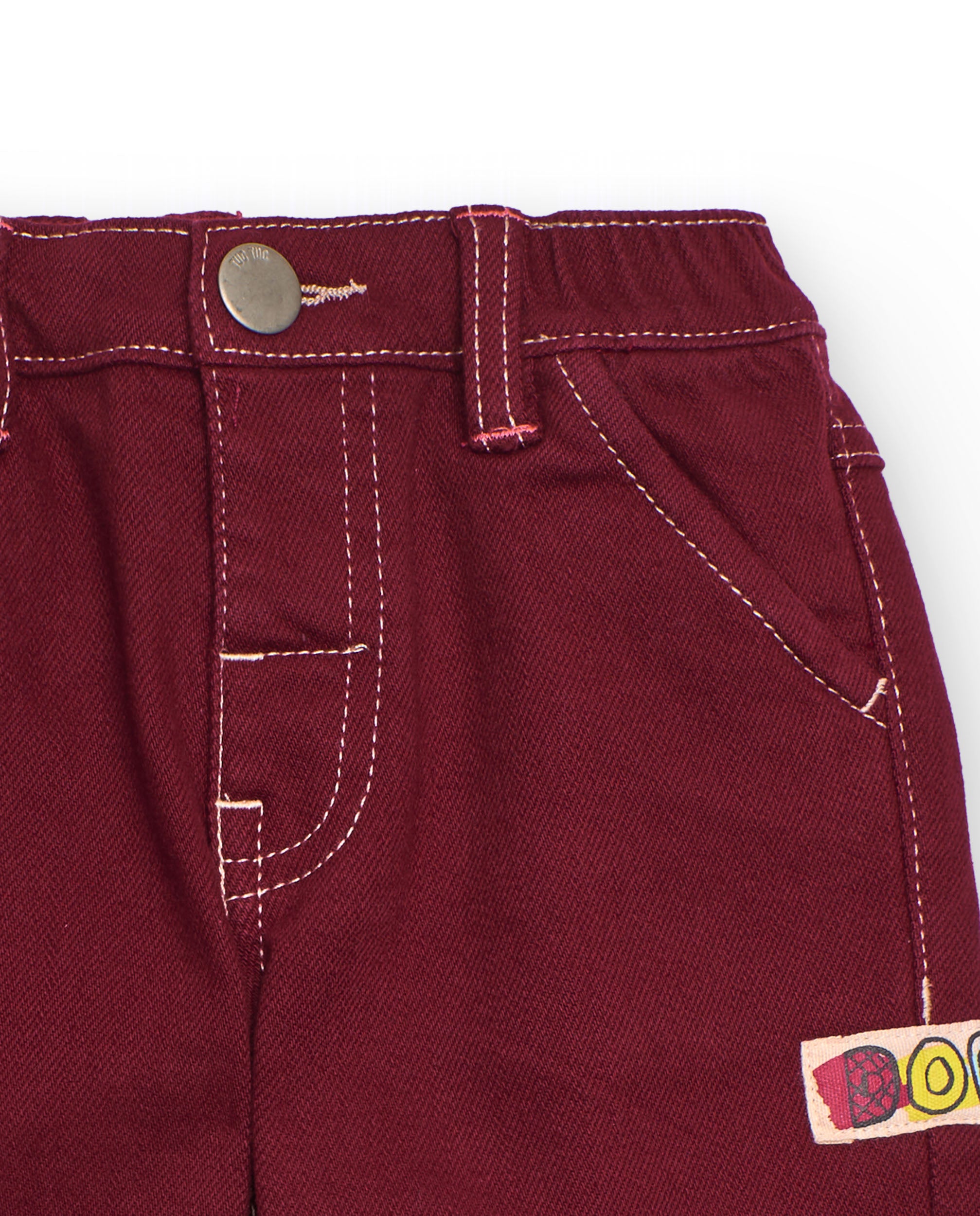 Pantalón para niño en granate con detalle bordado "DOG"