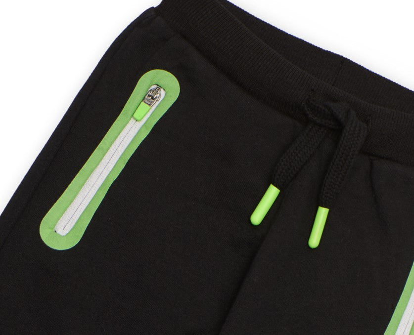 Conjunto de sudadera y pantalón para niño en negro con