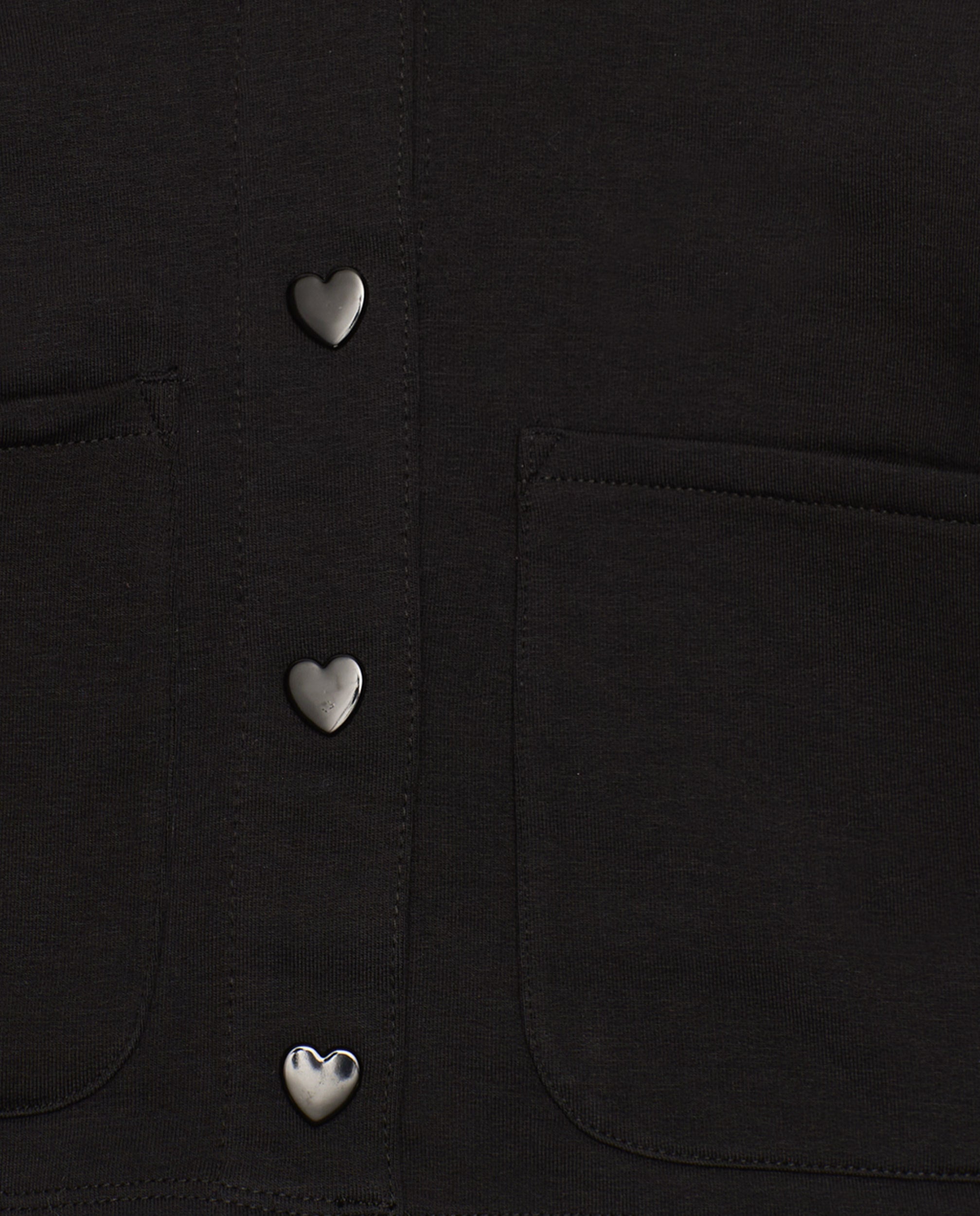 Chaqueta negra de niña con botones de corazón y flor trasera