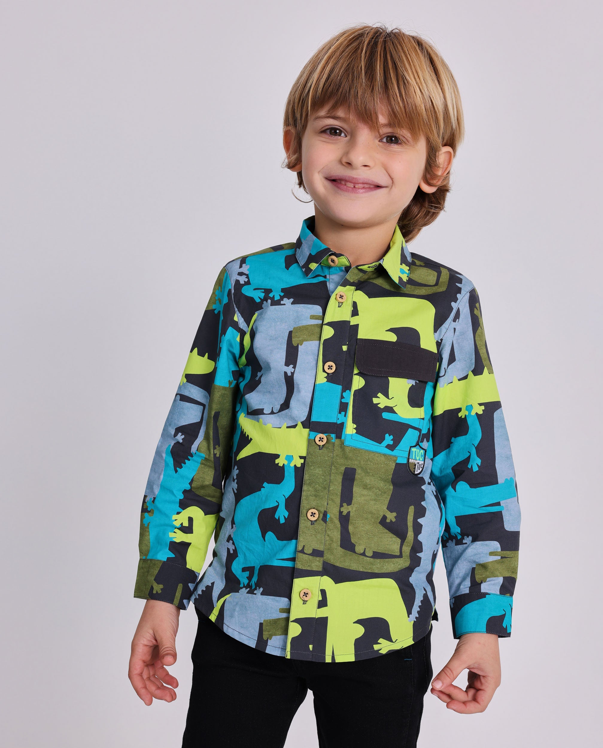 Camisa de manga larga para niño con estampado multicolor de