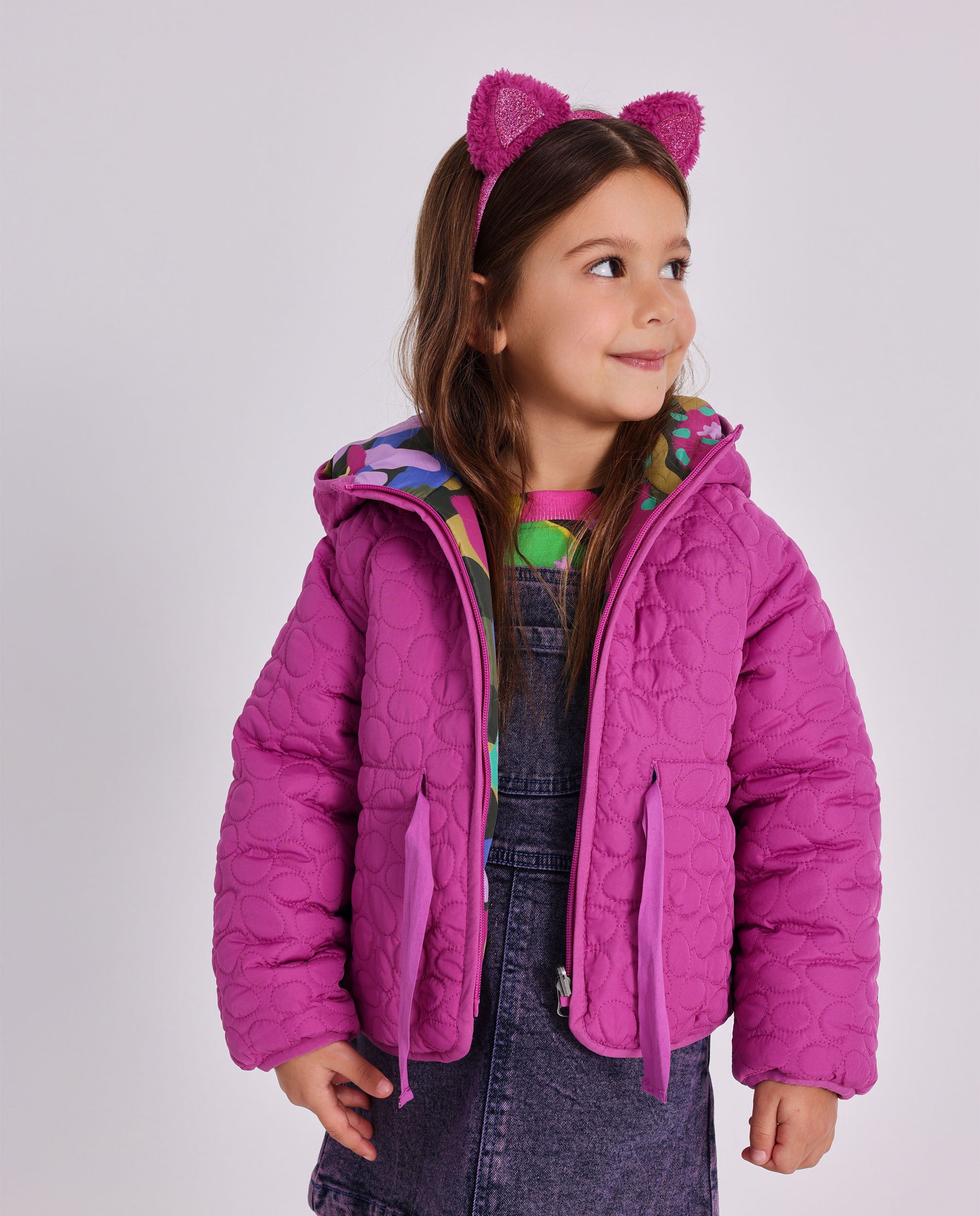 Chaqueta acolchada reversible para niña estampado multicolor
