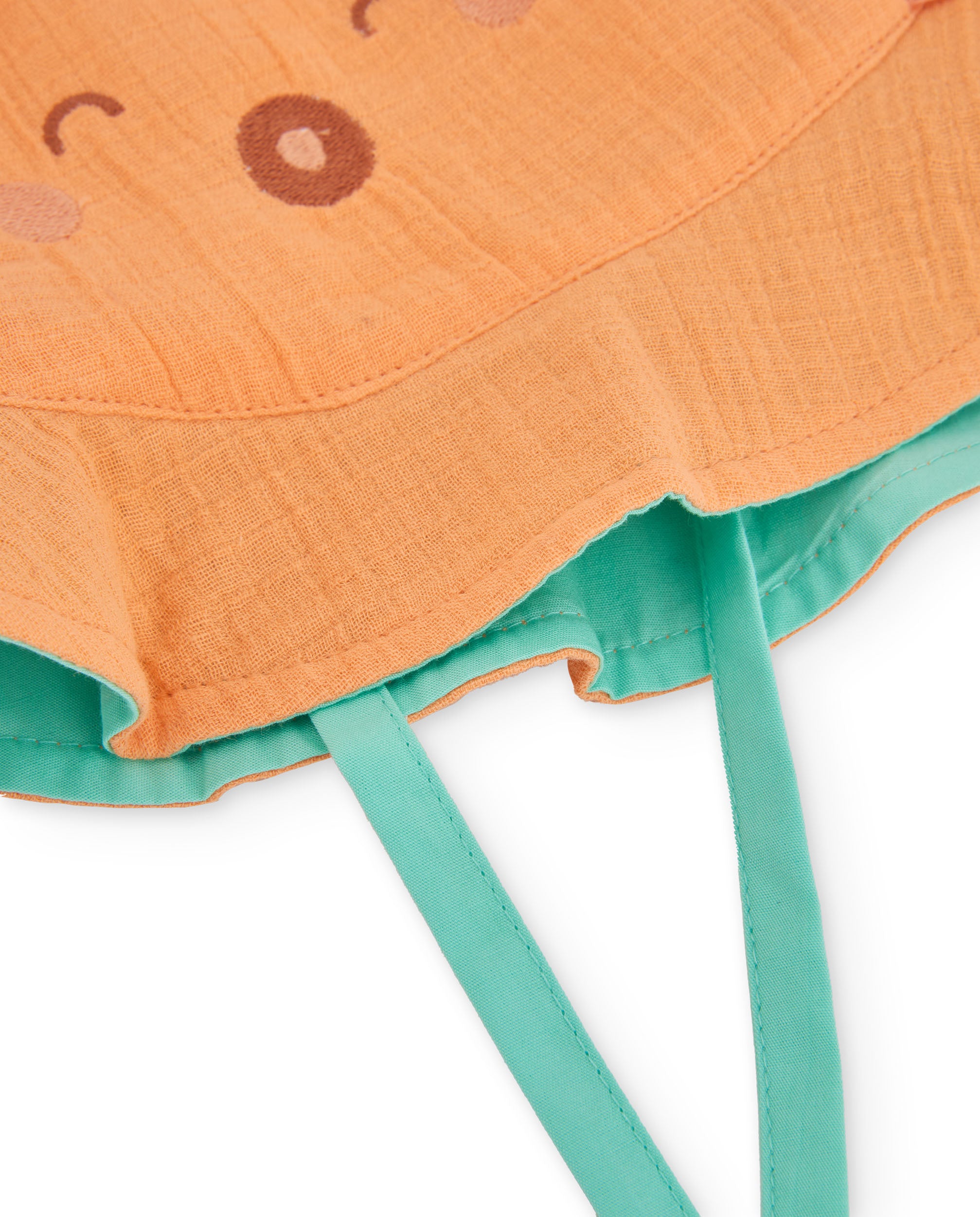 Gorro de recién nacido de plana y diseño de león