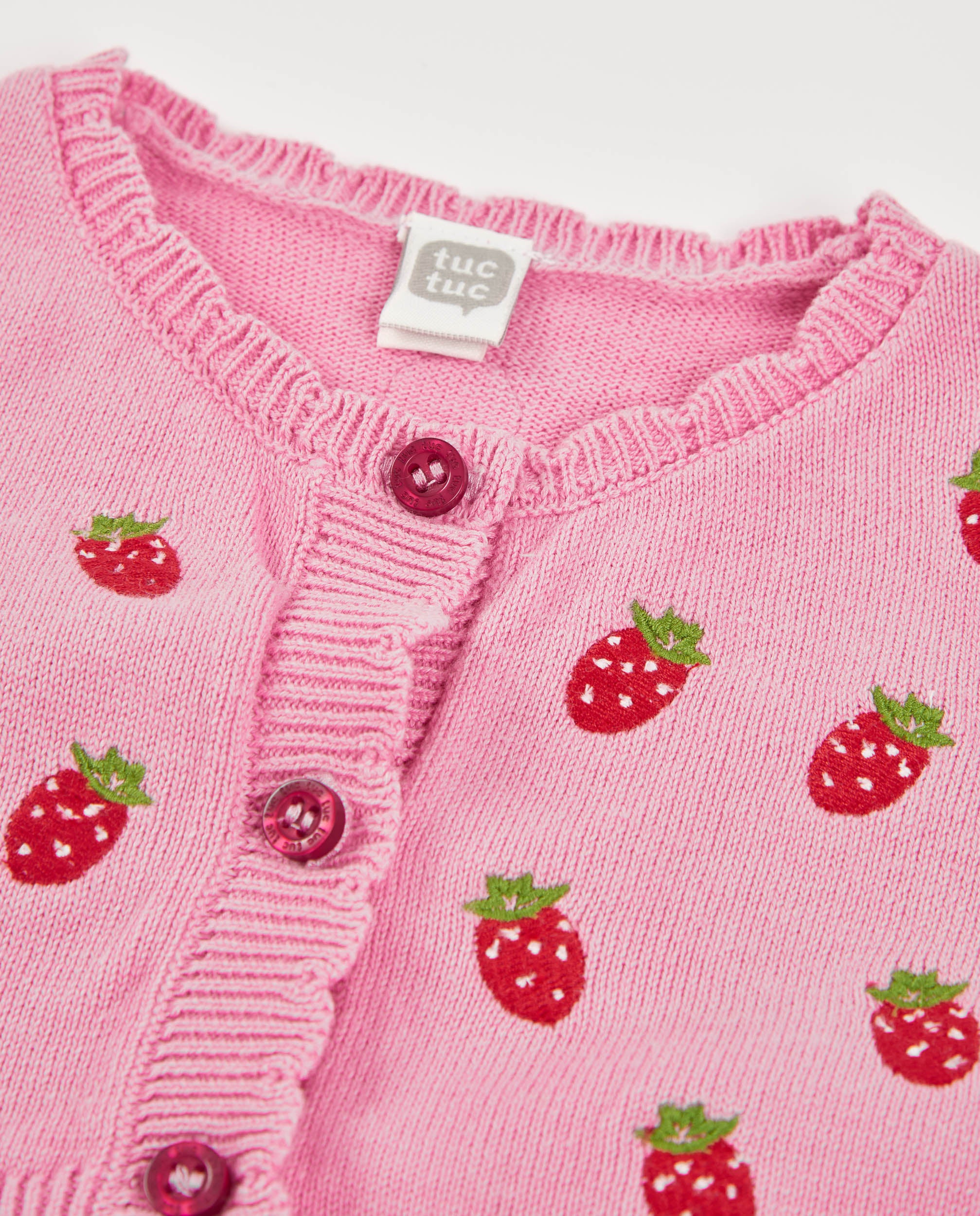 Chaqueta de recién nacido de tricot y fresitas bordadas