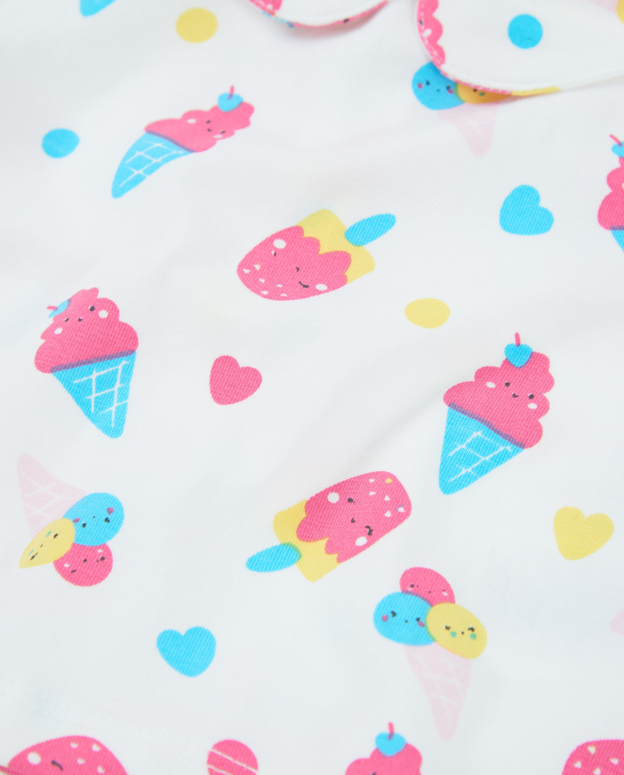 Conjunto de recién nacido de punto y estampado de helados
