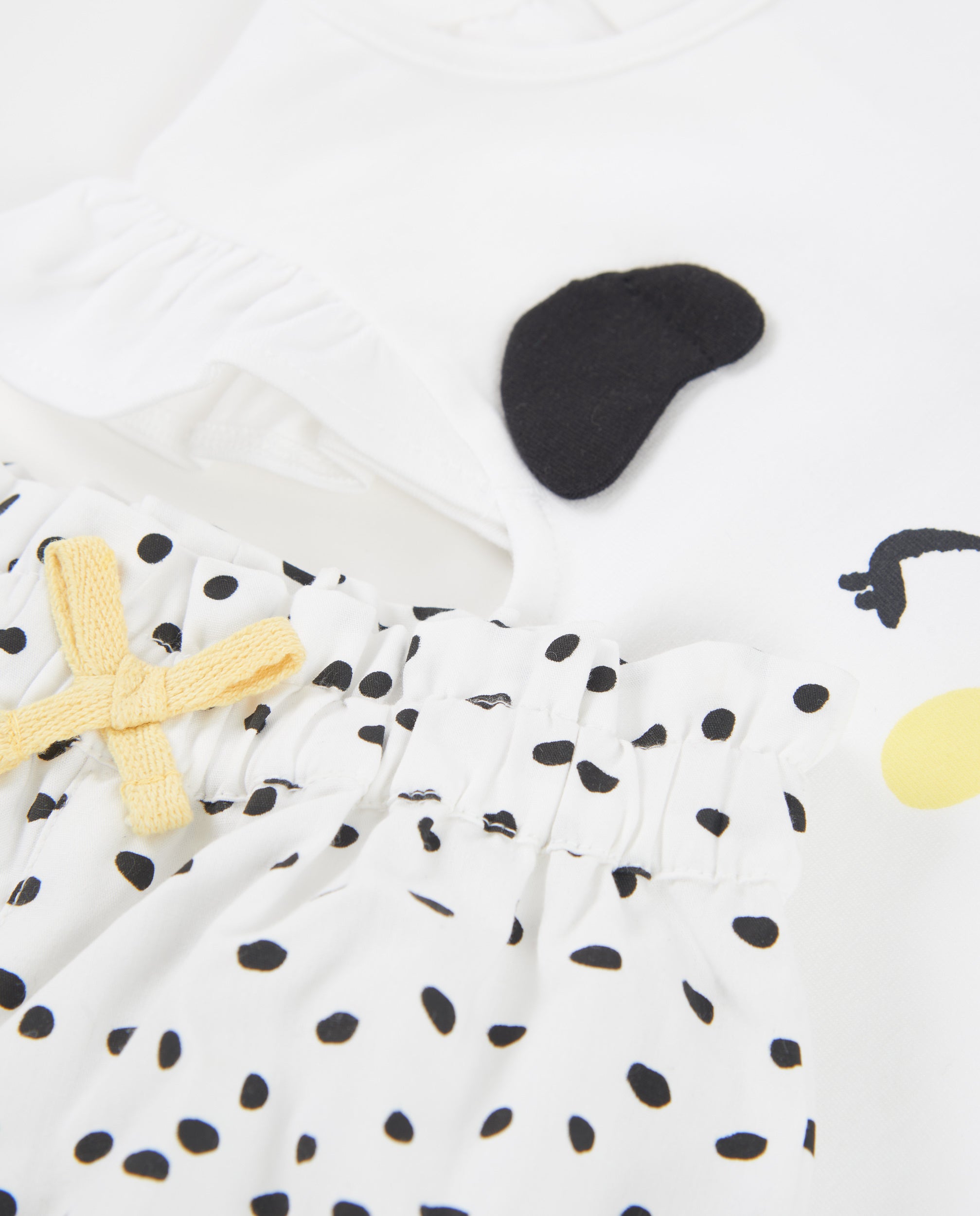 Conjunto de recién nacido de punto y estampado de manchas
