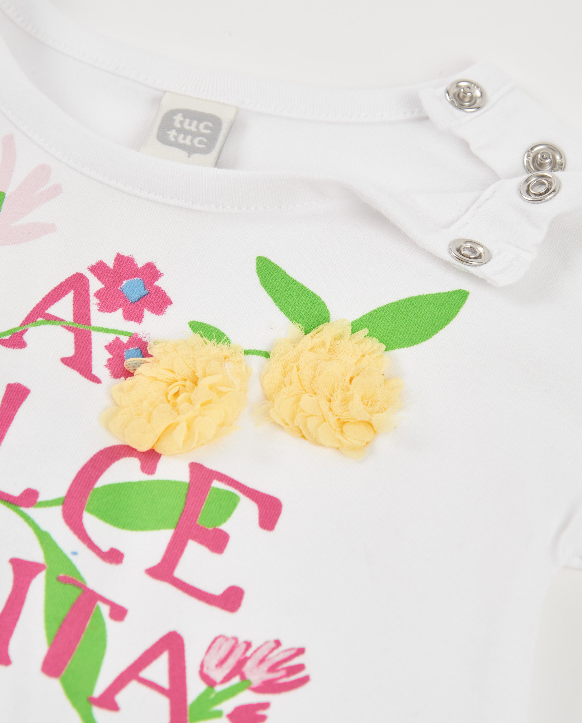 Vestido de niña de punto con volante en cintura