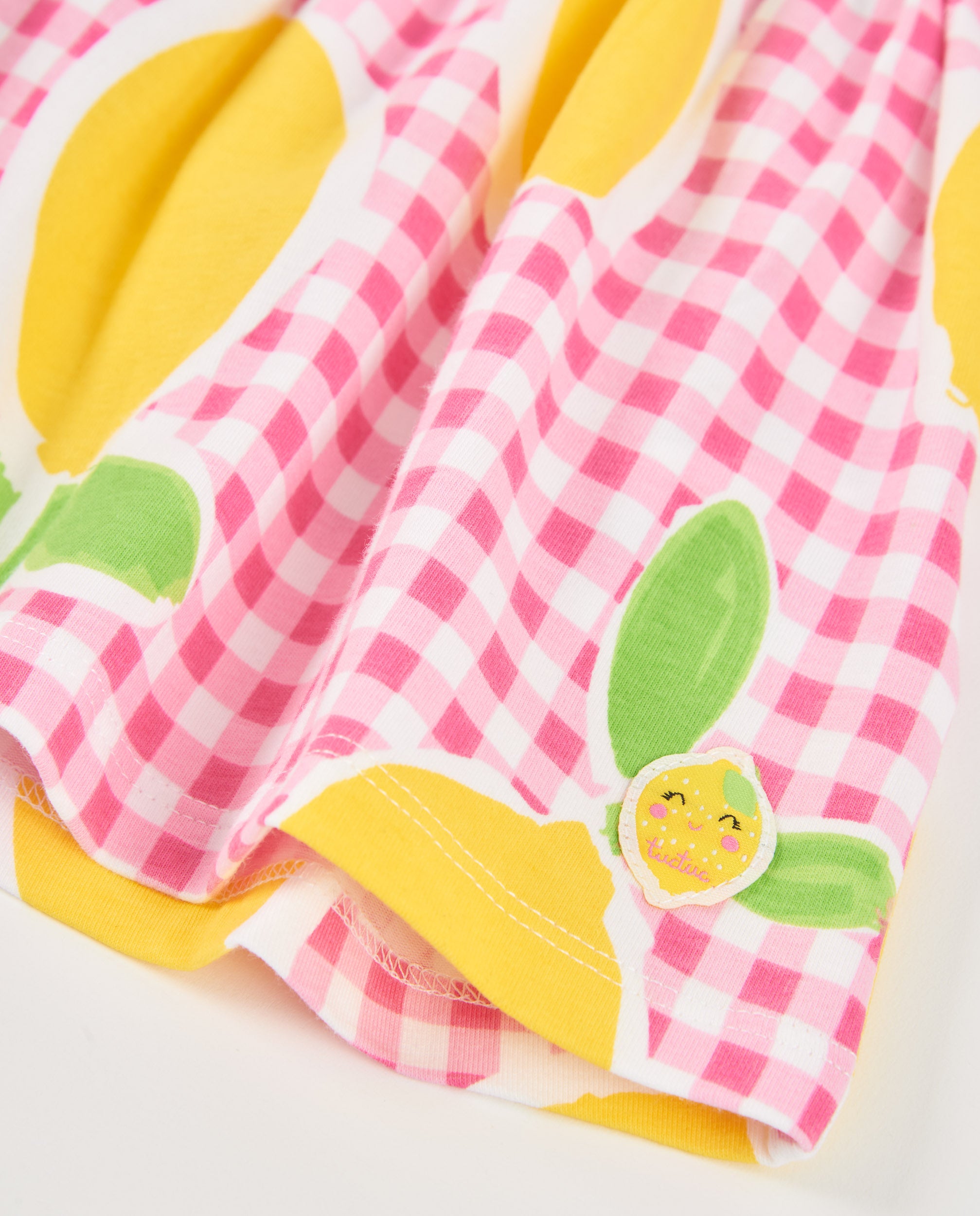 Vestido de niña de punto con falda evasé