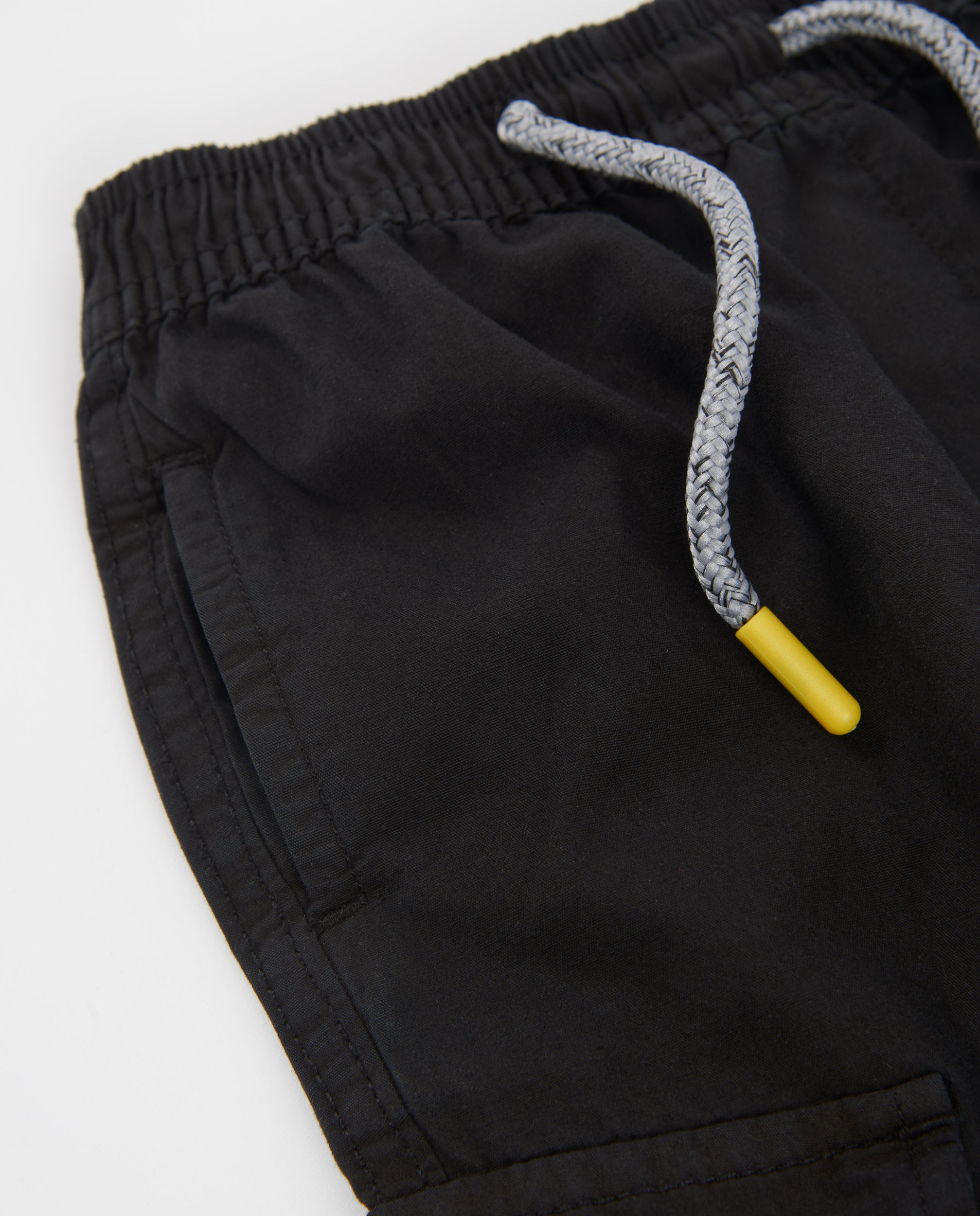 Pantalones de niño de plana y diseño cargo
