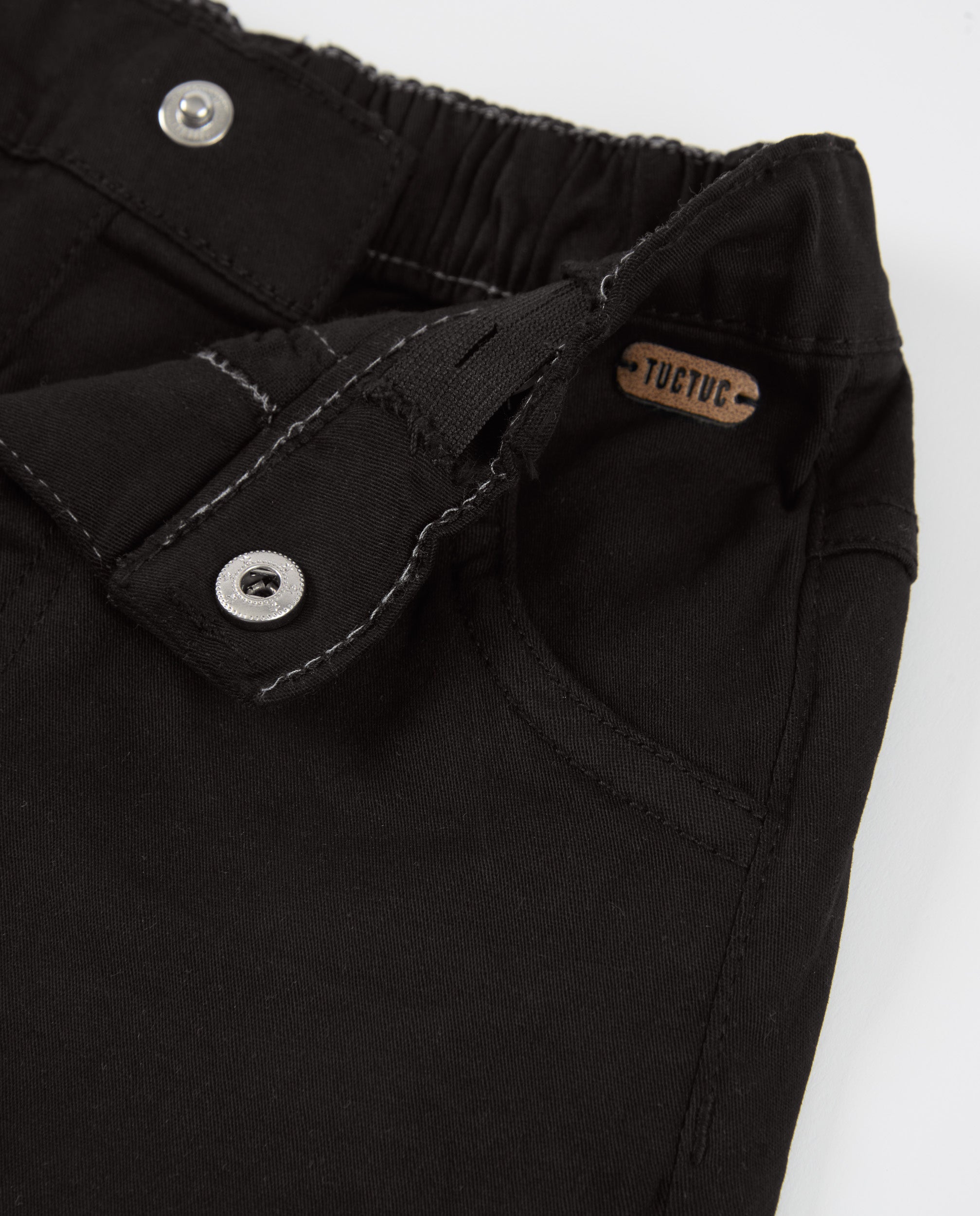Pantalones de niño de plana con tejido resistente