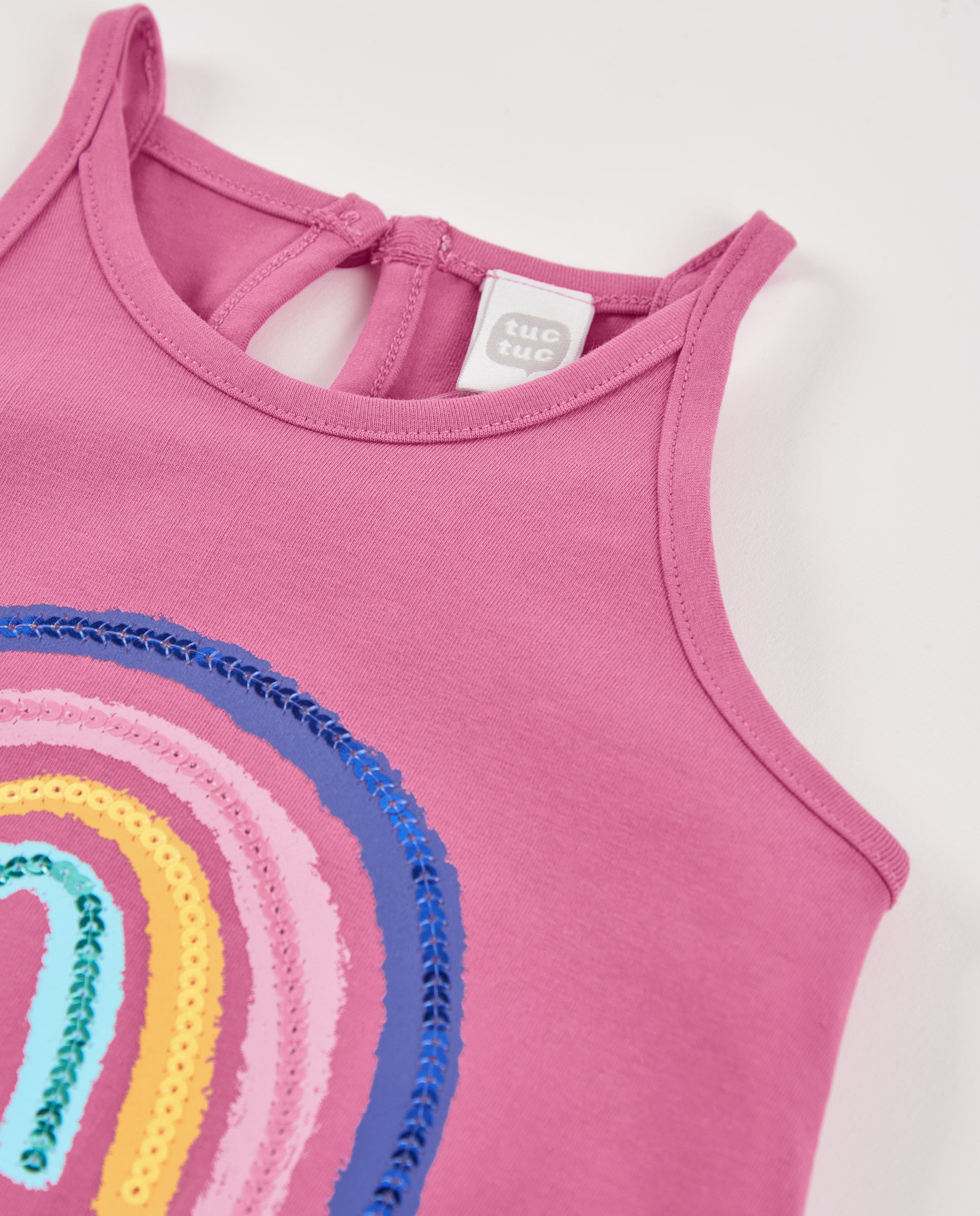 Camiseta de niña de punto y arcoíris con lentejuelas