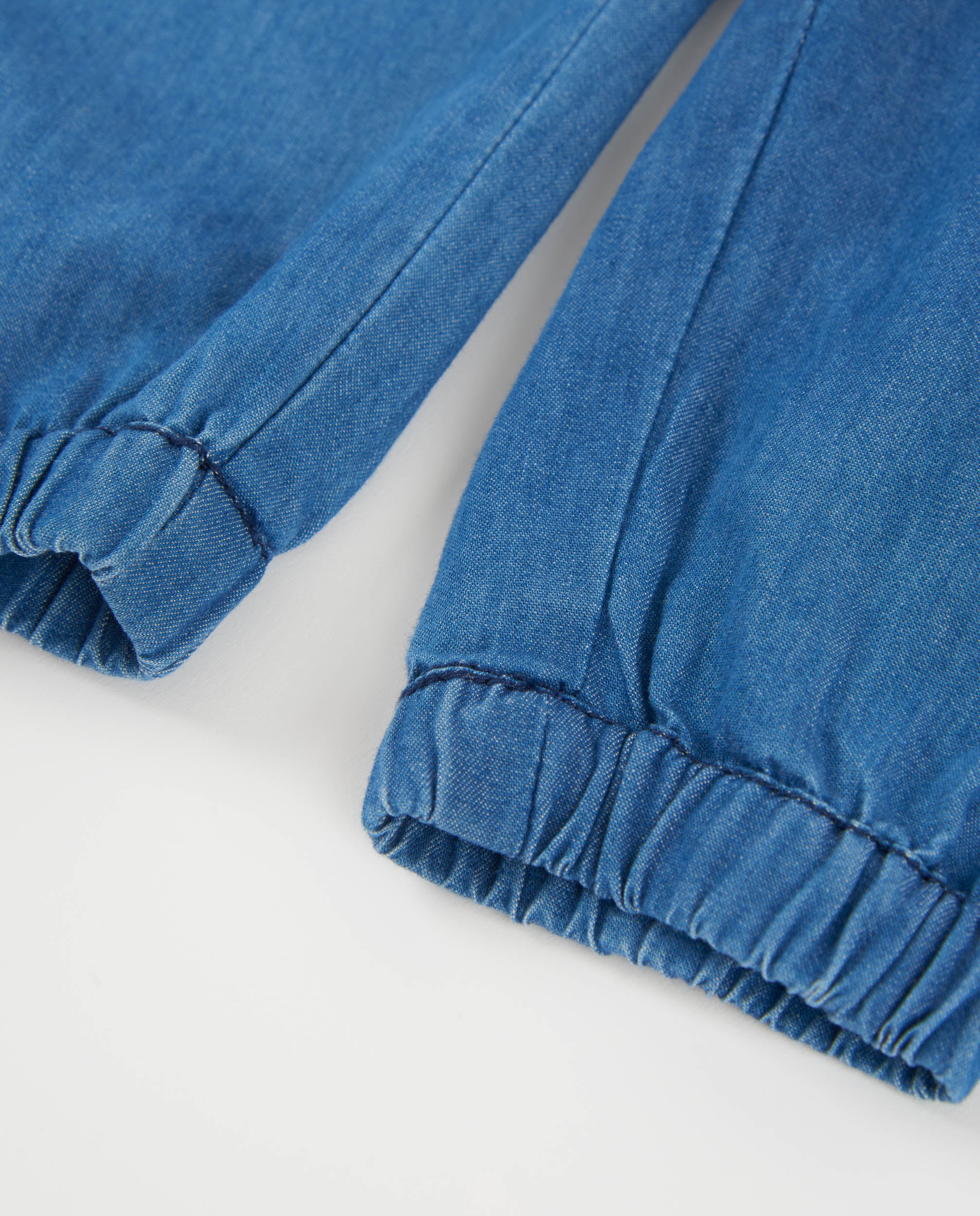 Pantalones de niño de plana con denim ligero