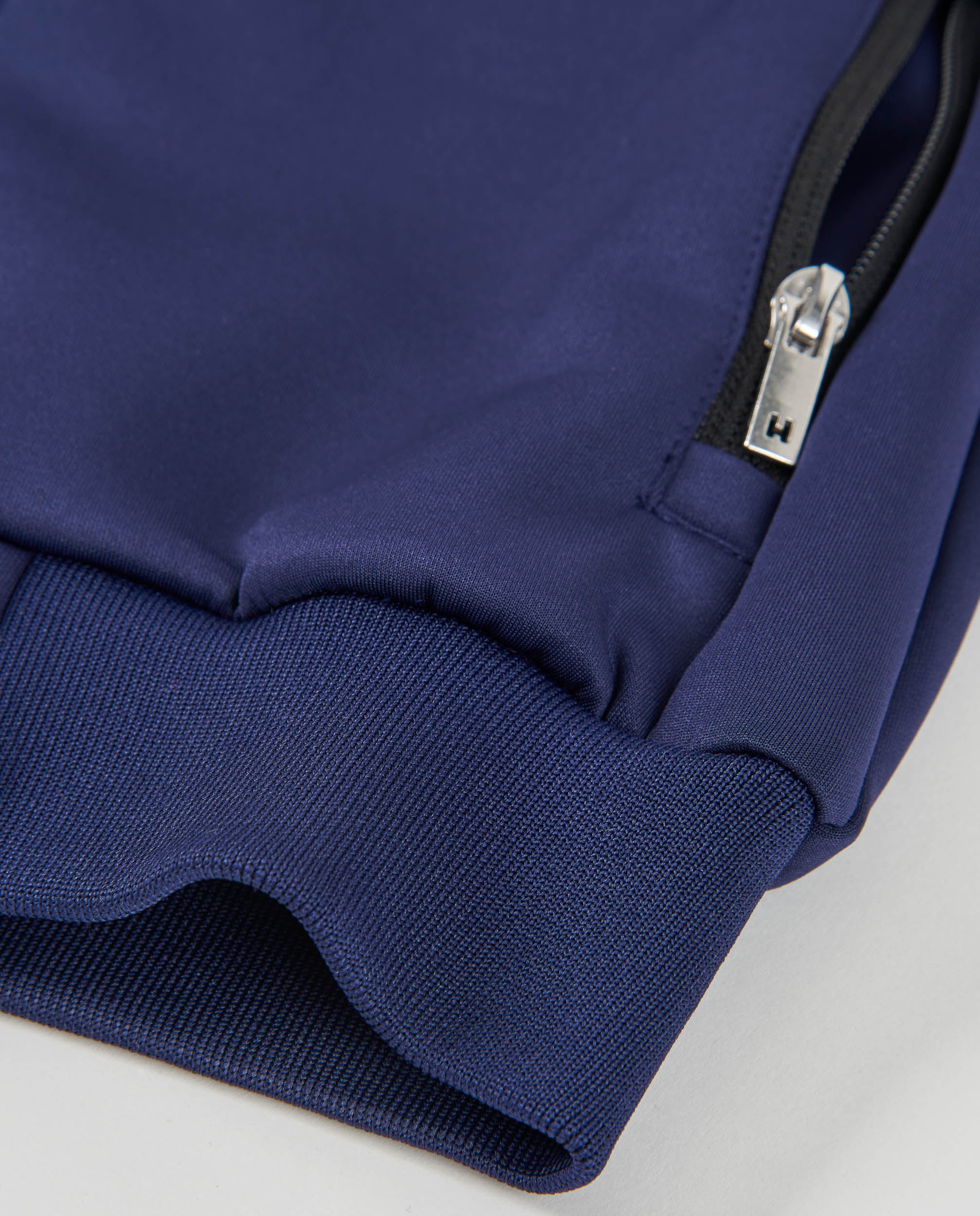 Chaqueta de niño de plana con bolsillos laterales