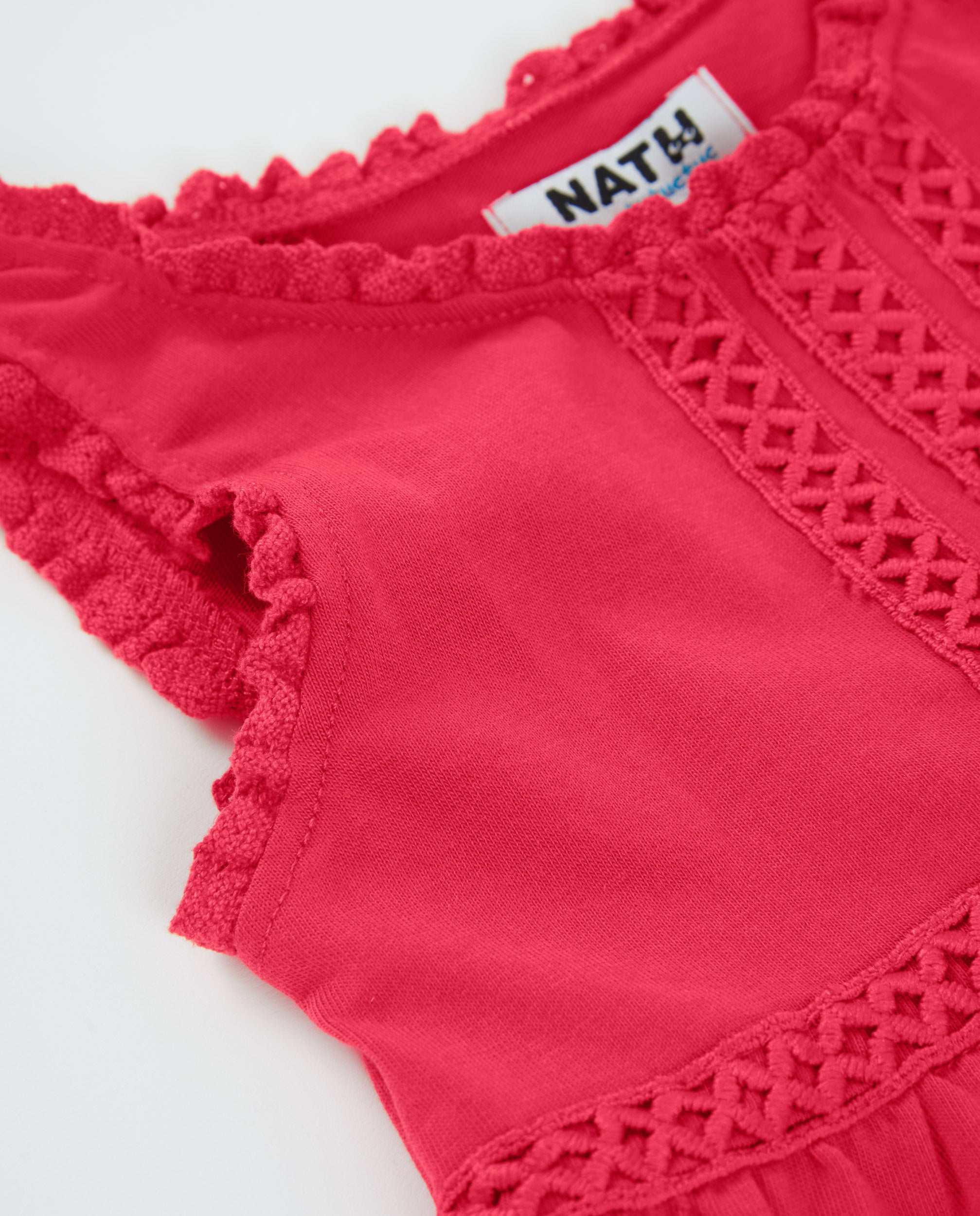 Vestido de niña de punto con detalles de encaje