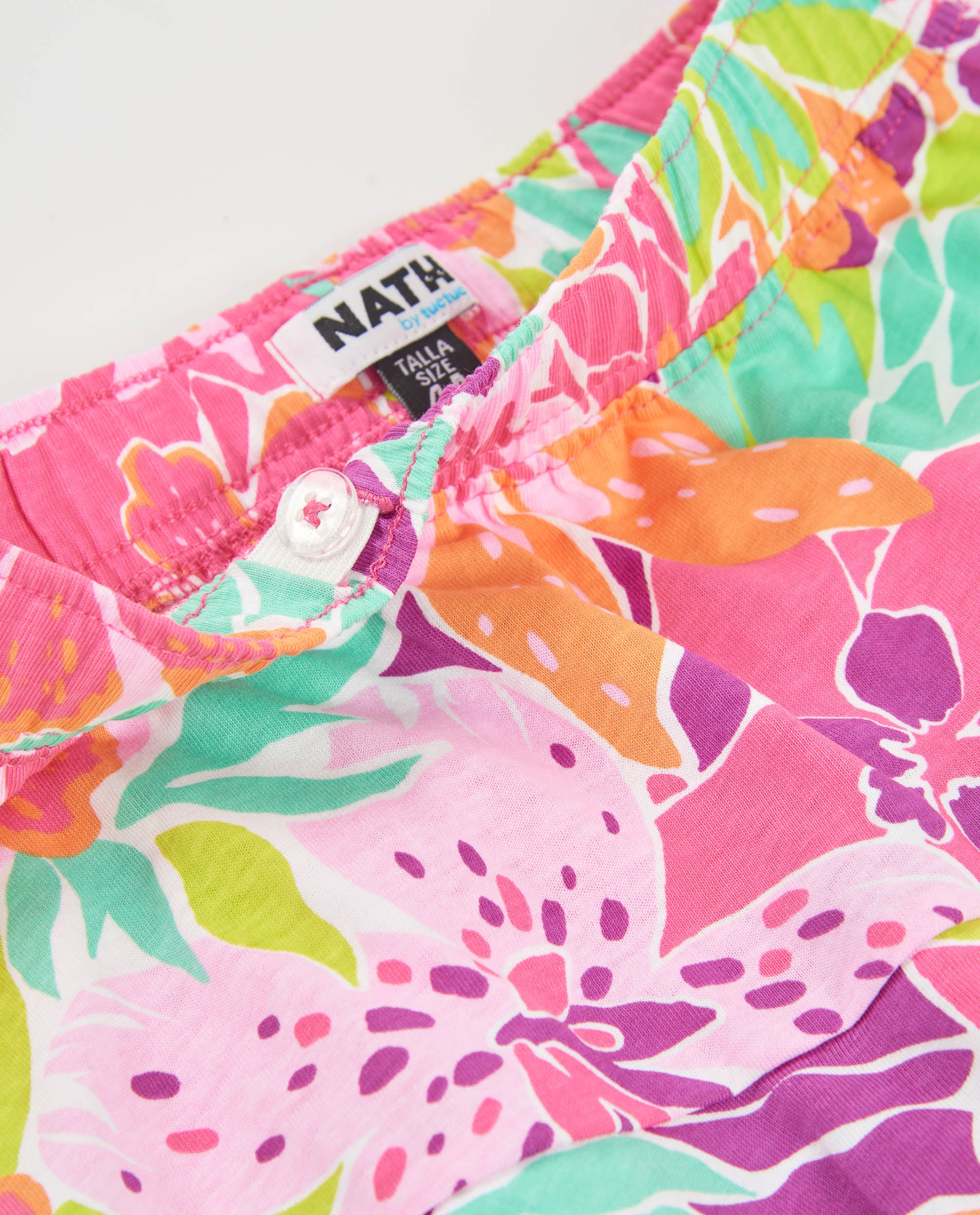 Falda de niña de punto con llamativo diseño floral