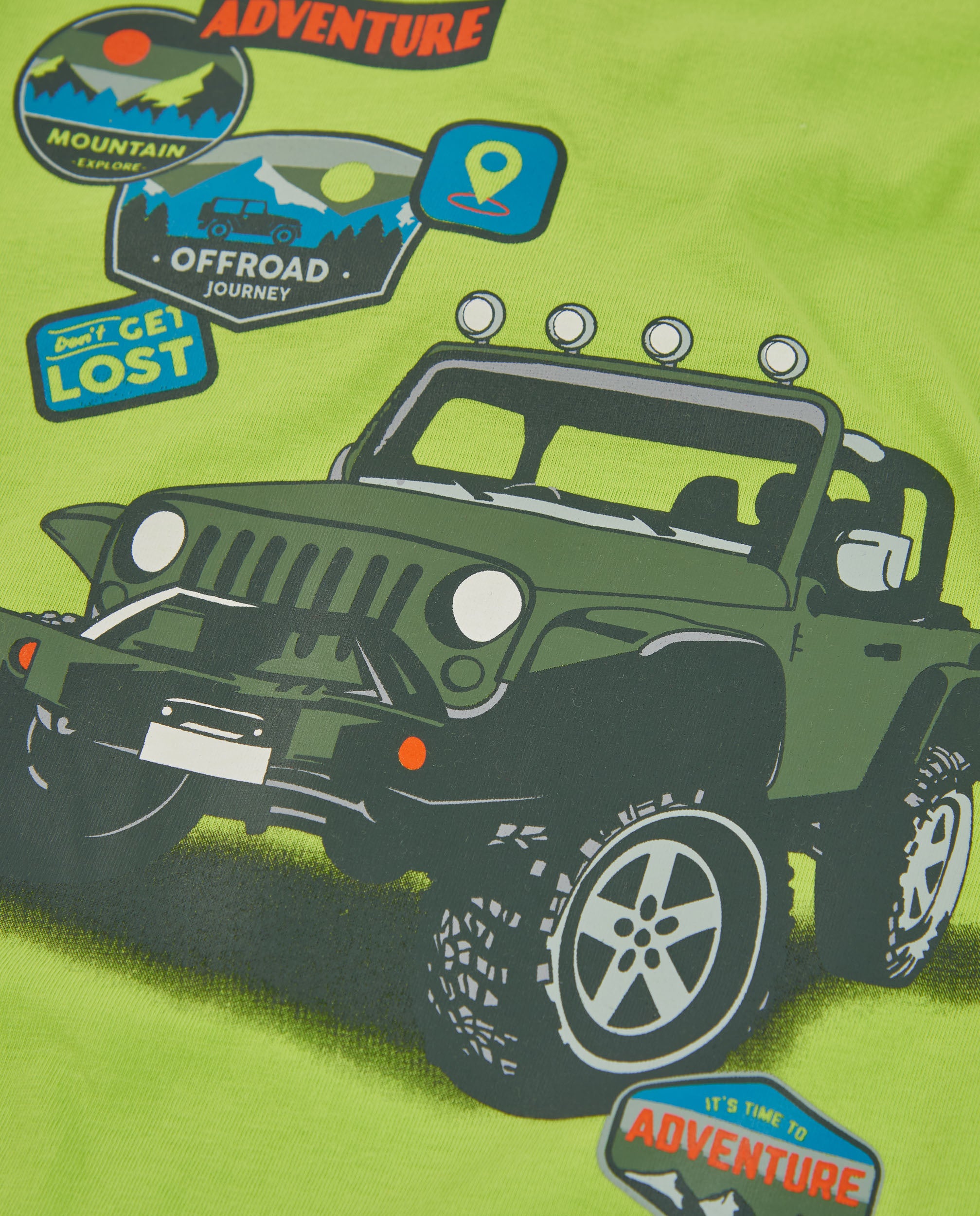 Camiseta de niño de punto con estampado aventurero