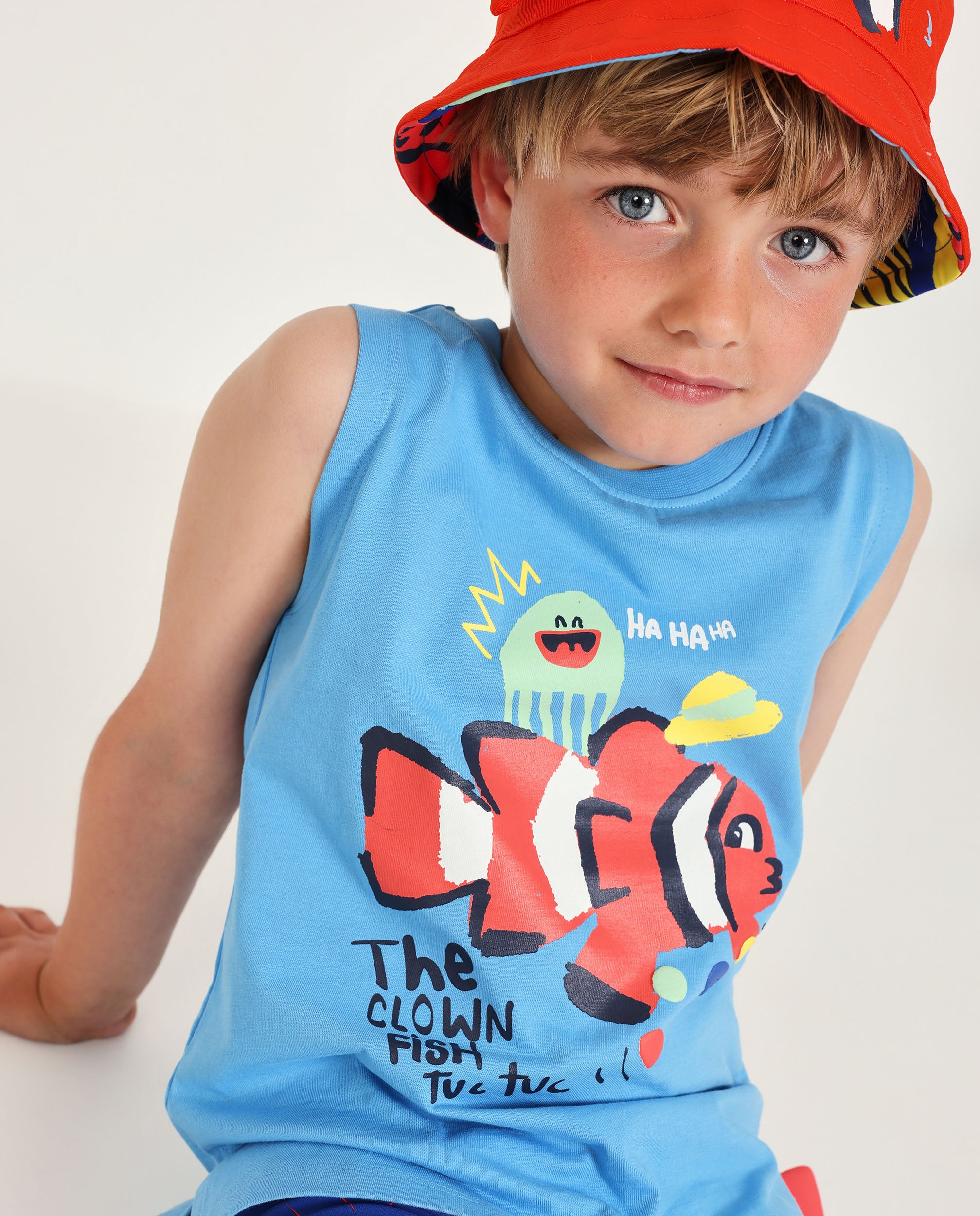 Camiseta de niño de punto con tirantes