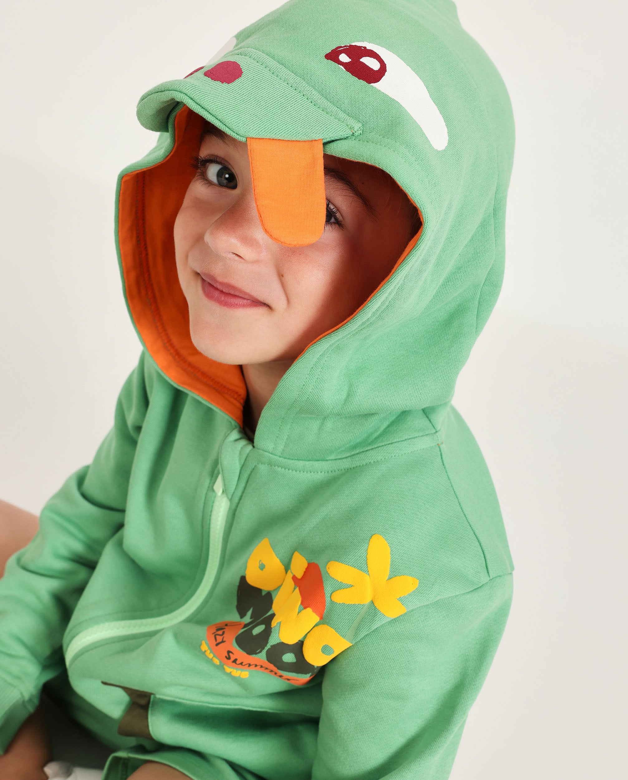 Sudadera de niño de punto con apliques en relieve