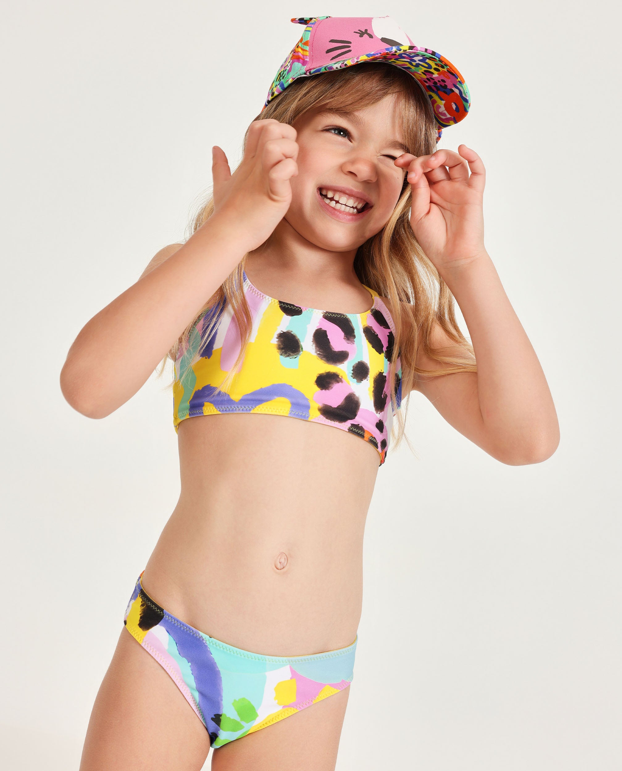 Bikini de niña de punto con diseño abstracto