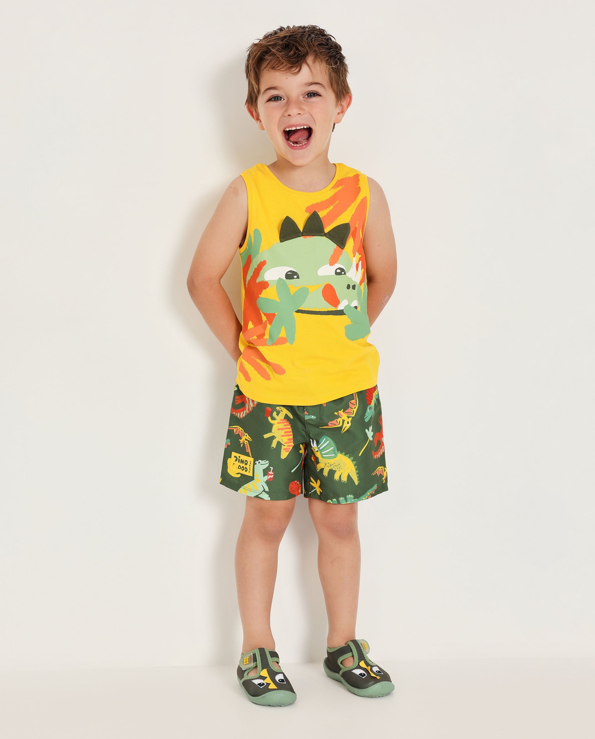 Camiseta de niño de punto y tirantes