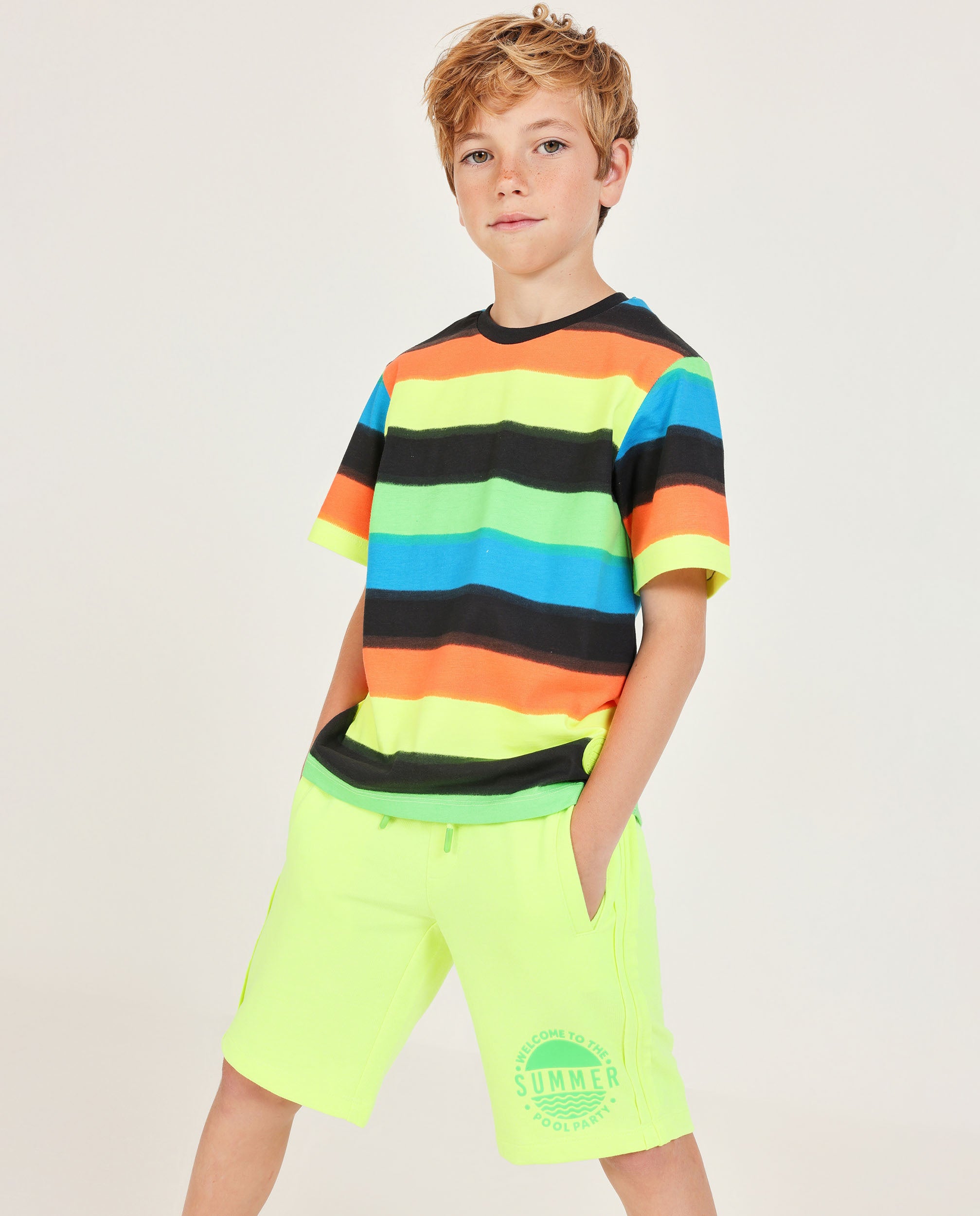 Bermuda de niño de punto con cordón ajustable
