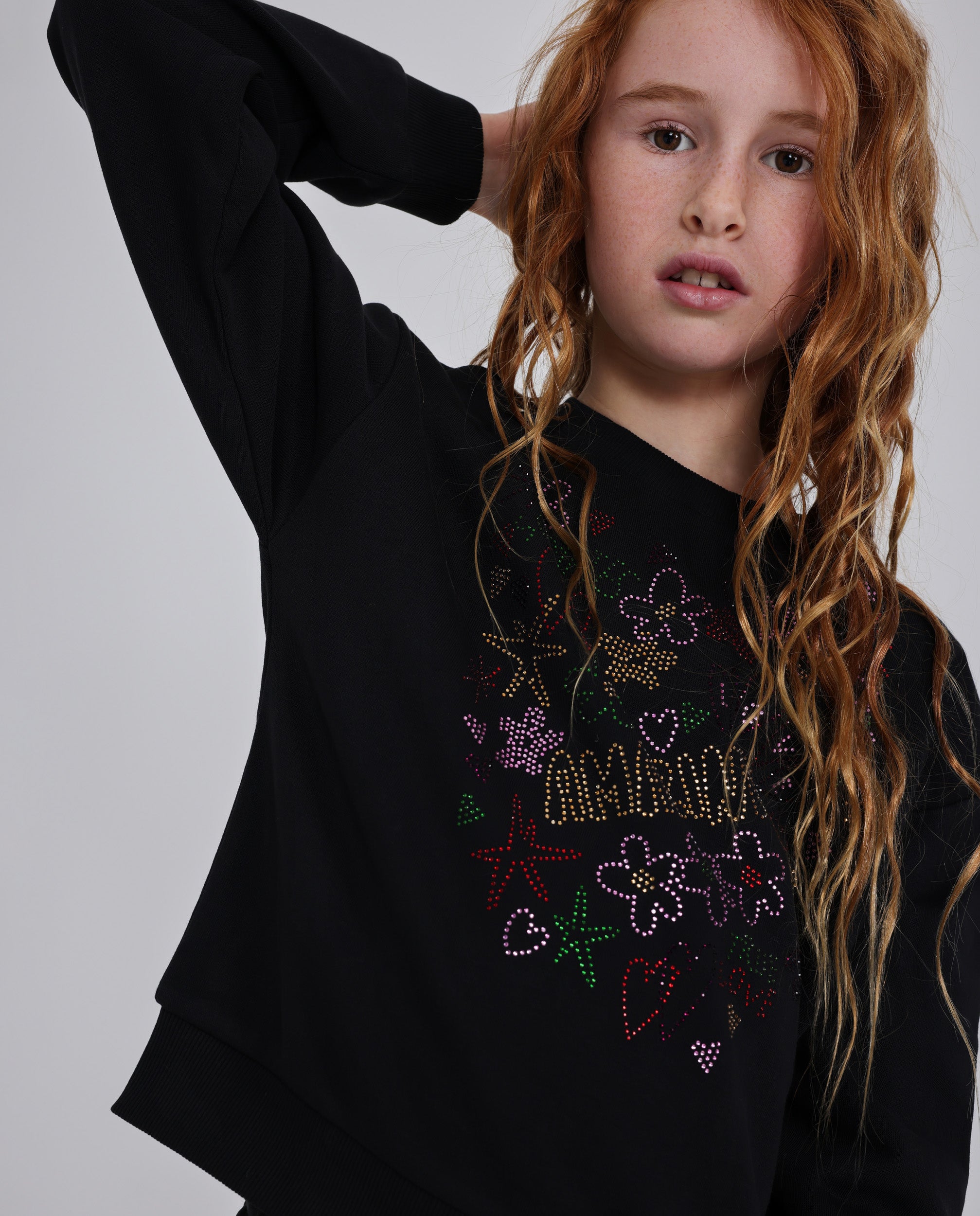 Sudadera de niña de felpa con estampado de estrellas y flores