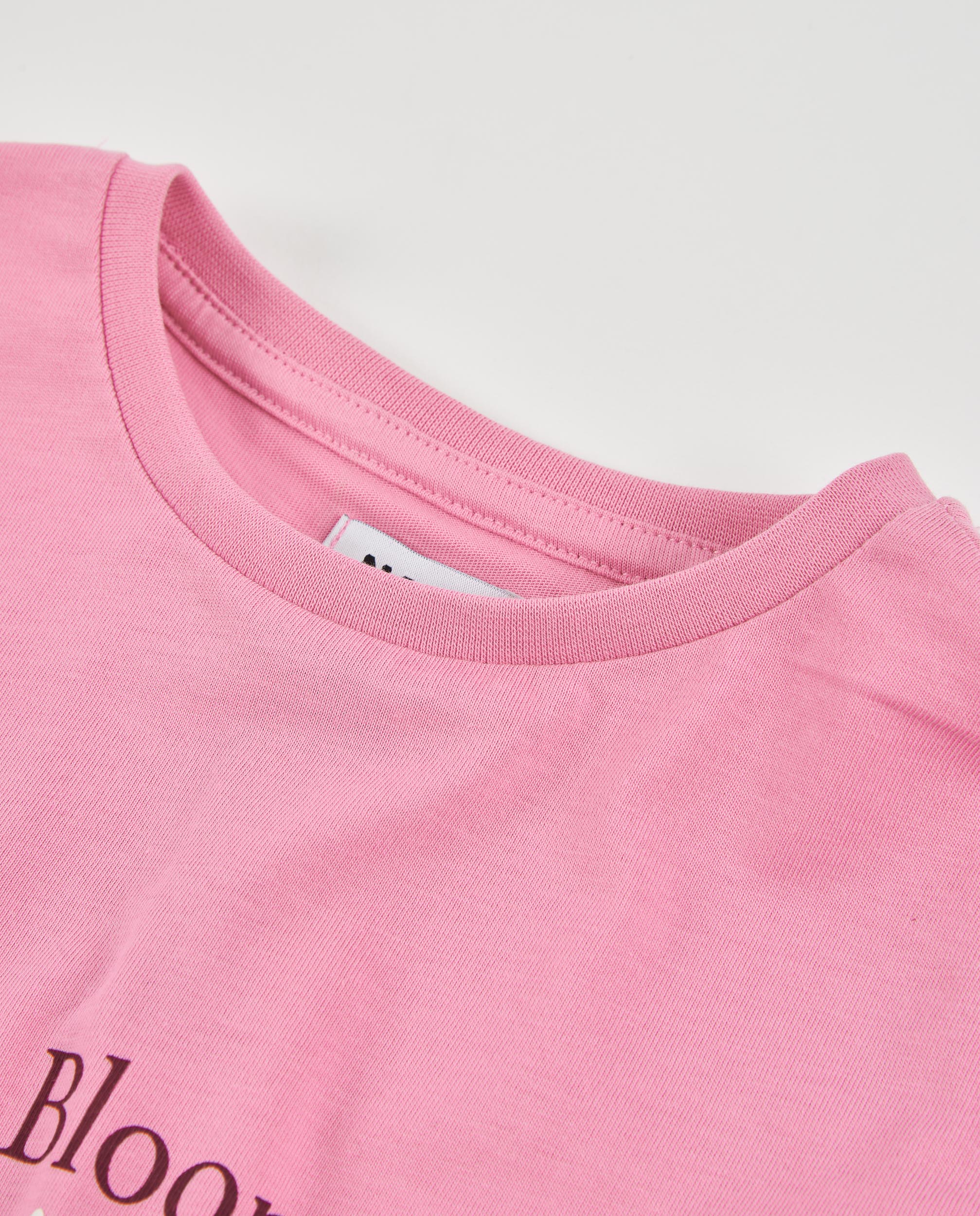 Camiseta de niña de punto con bordado floral y manga larga