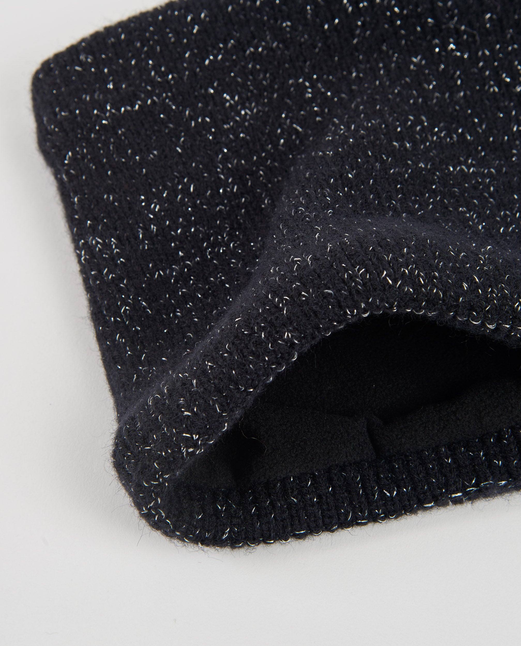 Set de niña de tricot de  gorro de fantasía y braga de cuello