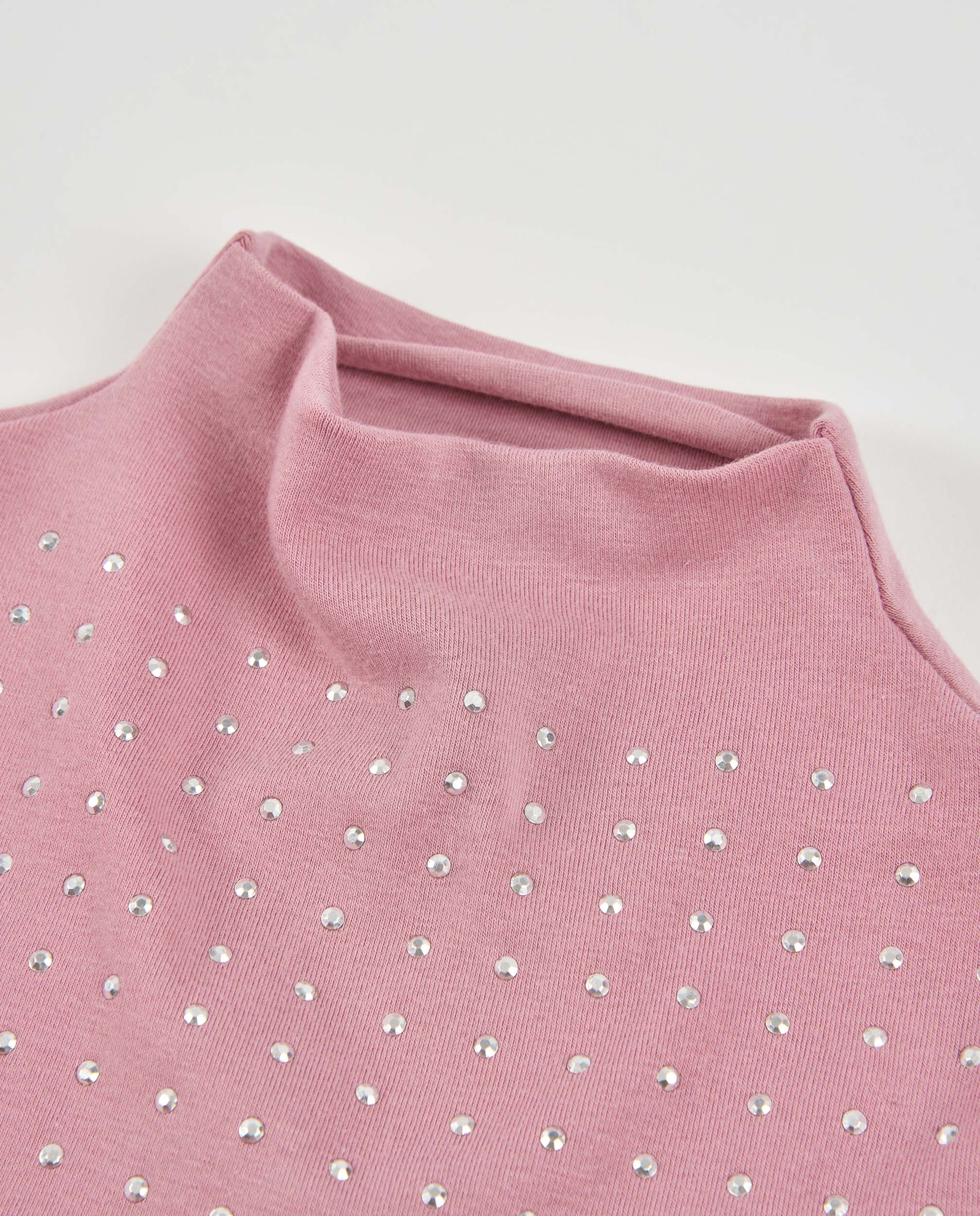 Camiseta de niña de punto con cuello alto y apliques brillantes