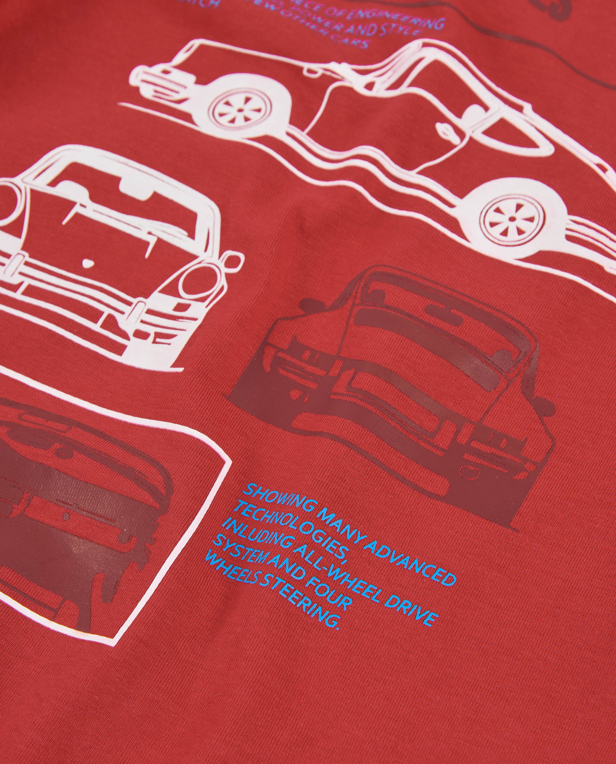 Camiseta de niño de punto con diseño de coches y manga larga