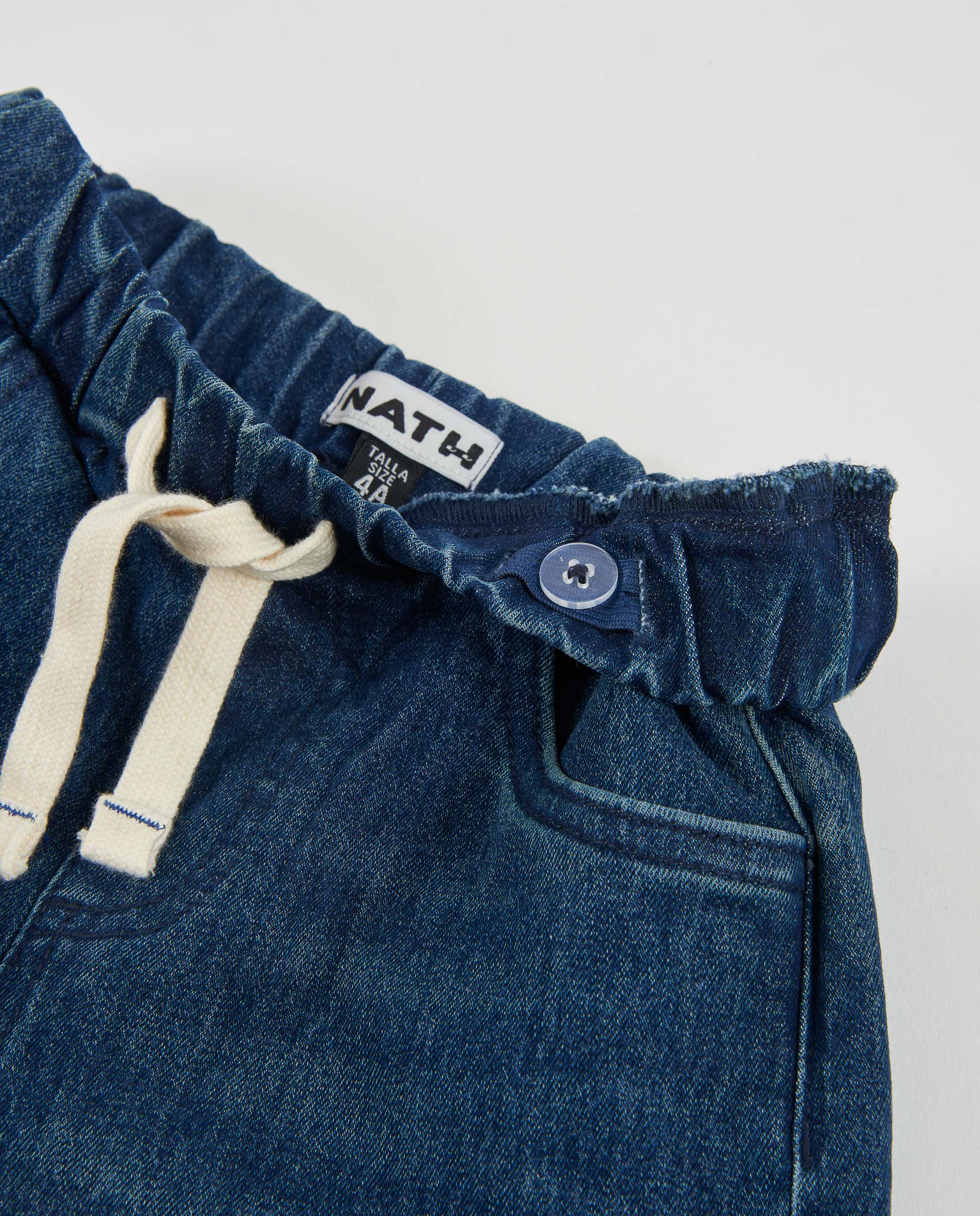 Pantalón cargo de niño de denim con bolsillos
