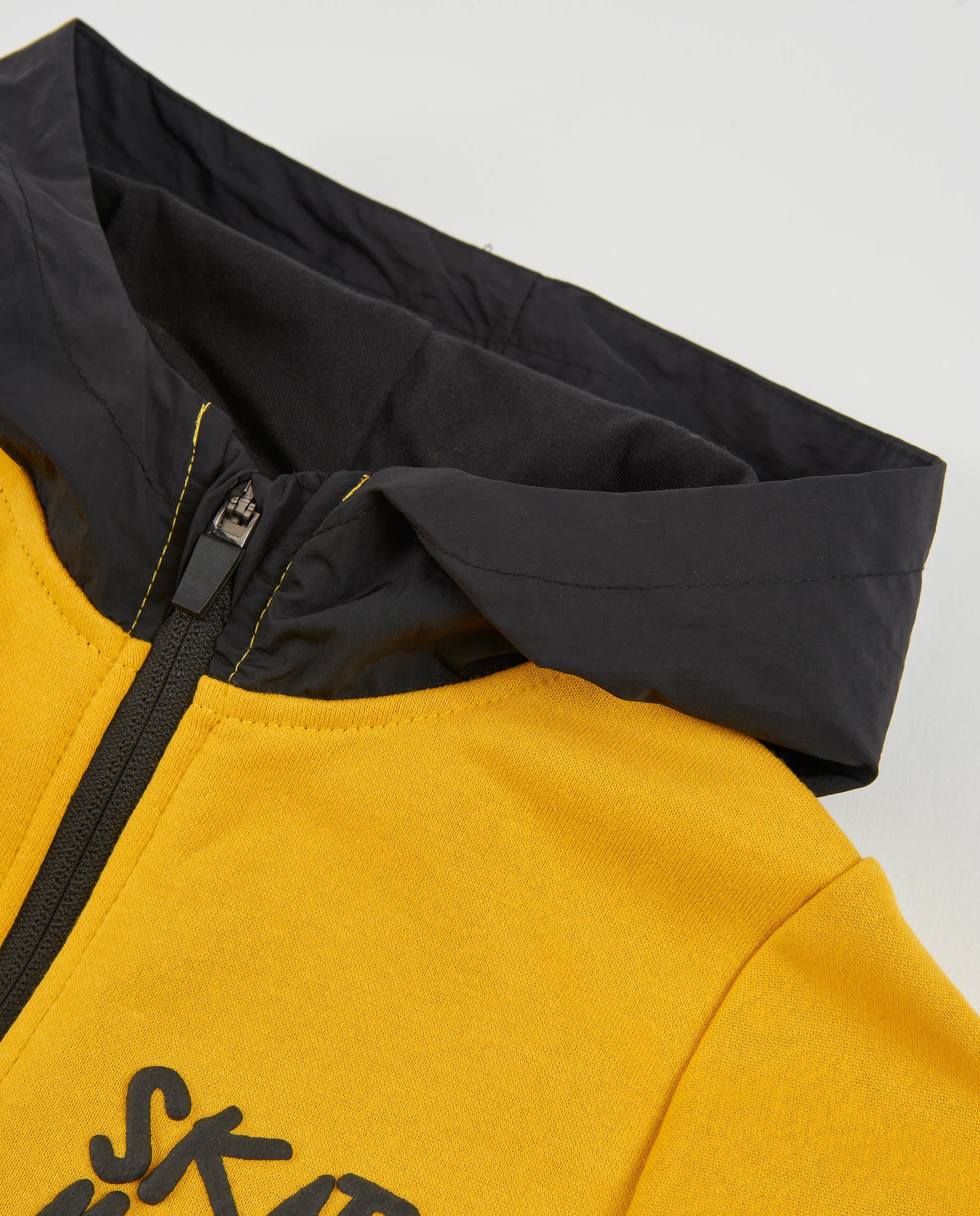 Sudadera de niño de felpa con capucha y bolsillo canguro