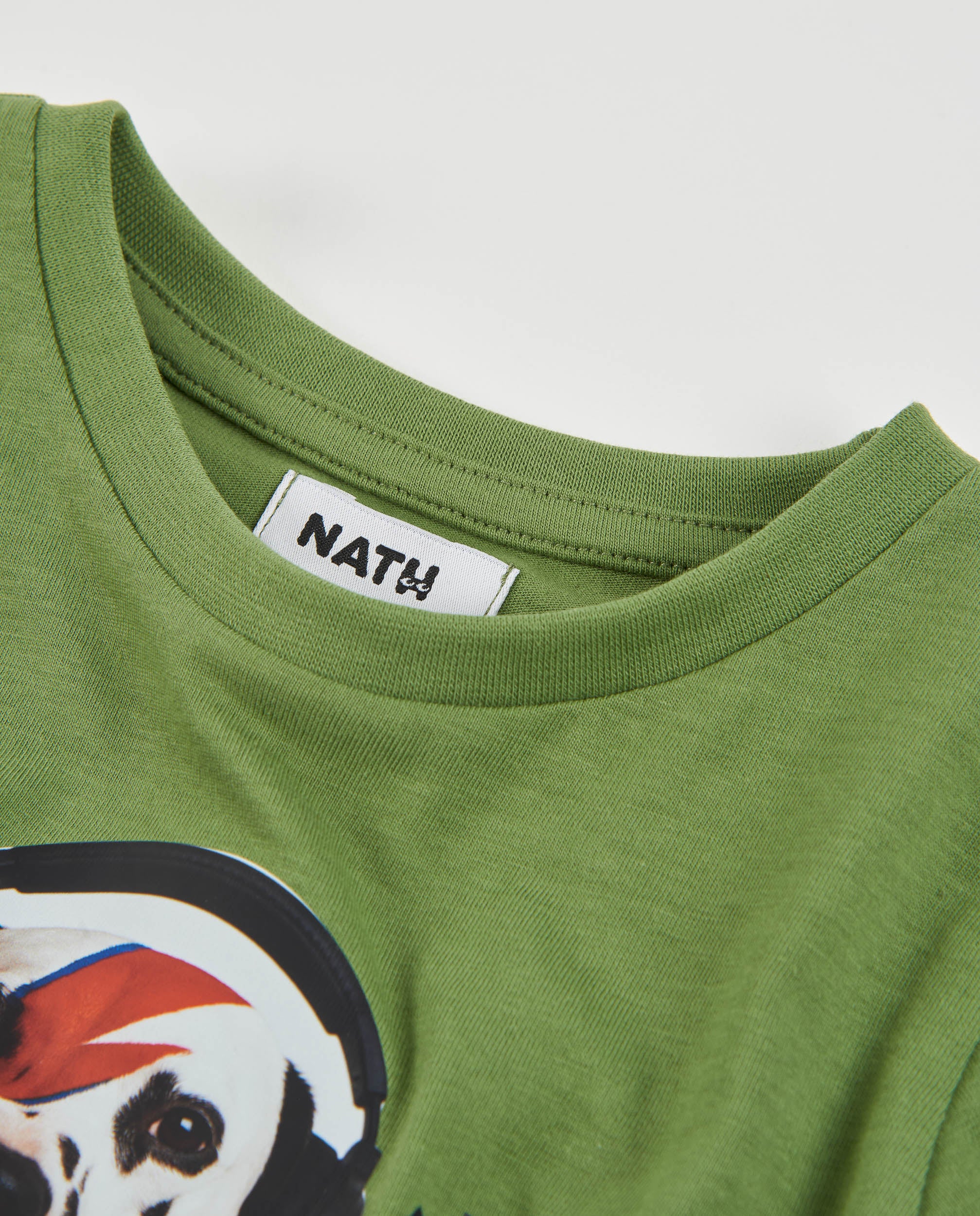 Camiseta de niño de punto con estampado de dálmata con cascos